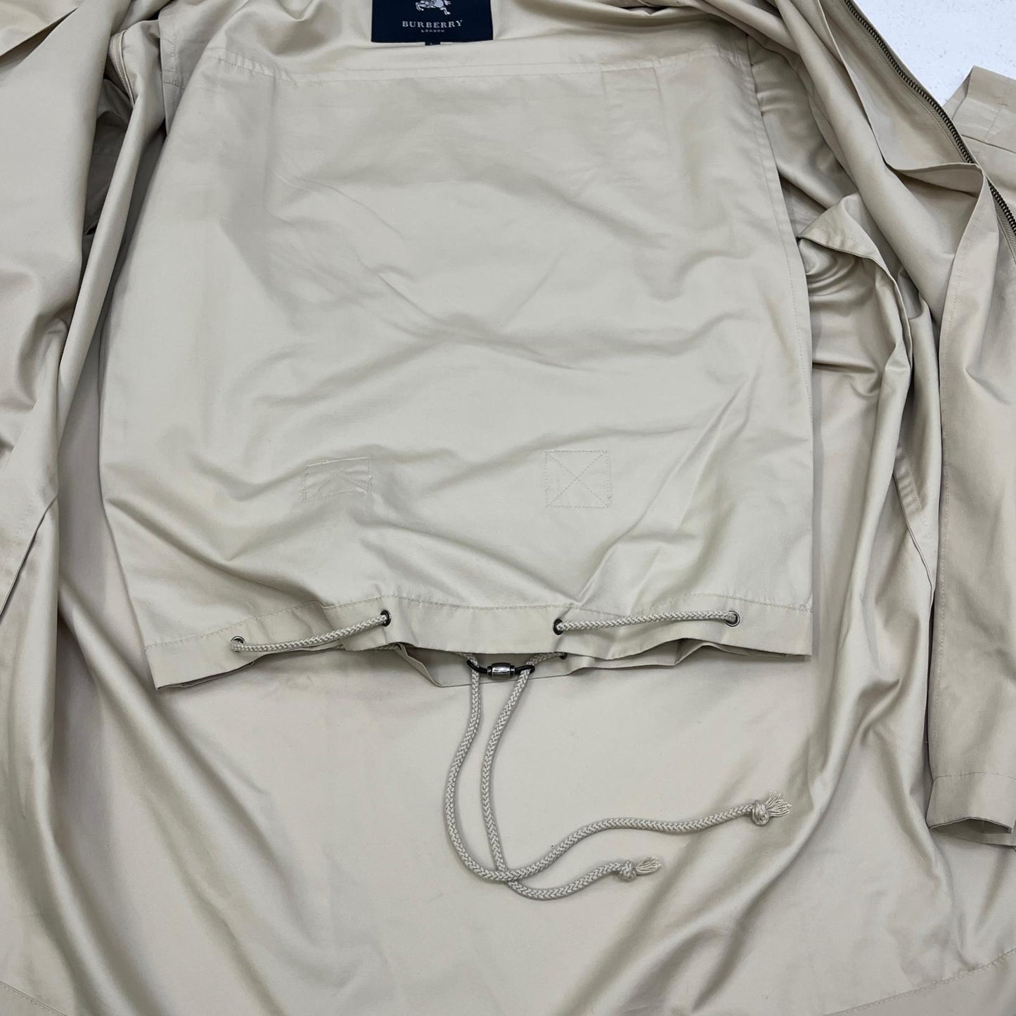 【中古】BURBERRY LONDON | バーバリーロンドン nylon zip up jacket ナイロンジャケット ベージュ サイズ：L【加古川店】