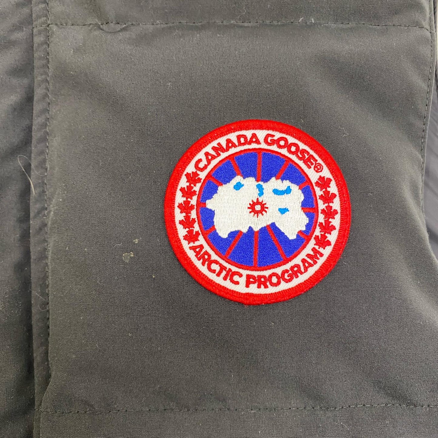 【中古】CANADA GOOSE | カナダグース GARSON VEST ｻｻﾞﾋﾞｰﾘｰｸﾞ国内正規 ダウンベスト 4151M ブラック サイズ：M【加古川店】