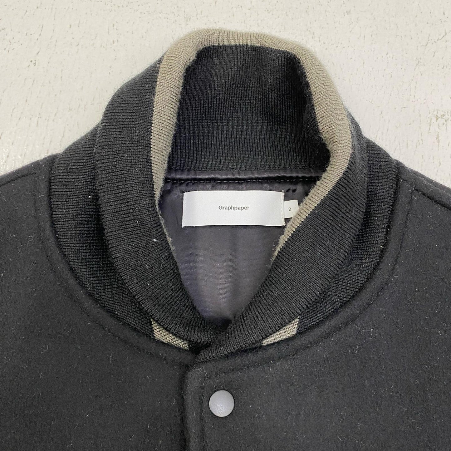 【中古】Graphpaper | グラフペーパー SCALE OFF MELTON STADIUM JACKET スタジャン GM223-30195B ブラック サイズ：2【加古川店】