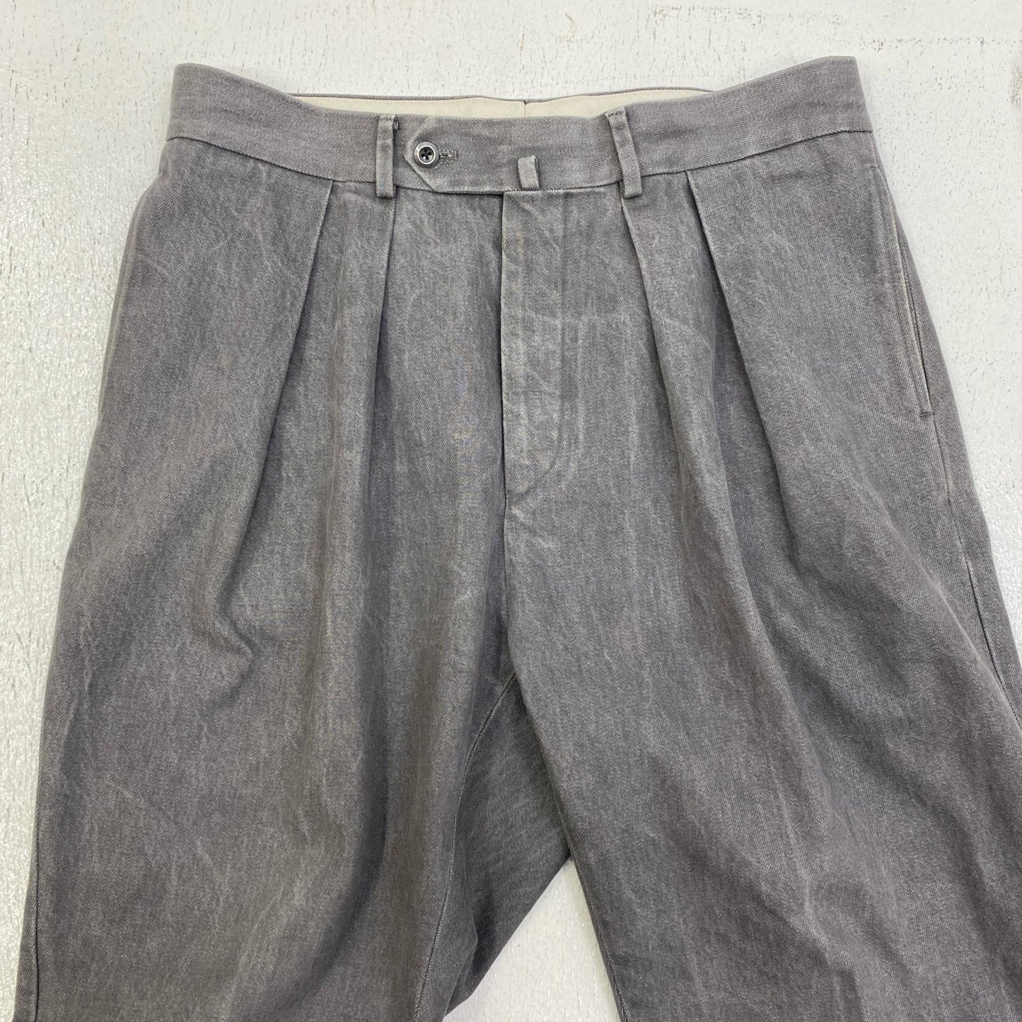 【中古】NEAT | ニート ツータックデニムスラックス その他ボトムス グレー サイズ：50【加古川店】
