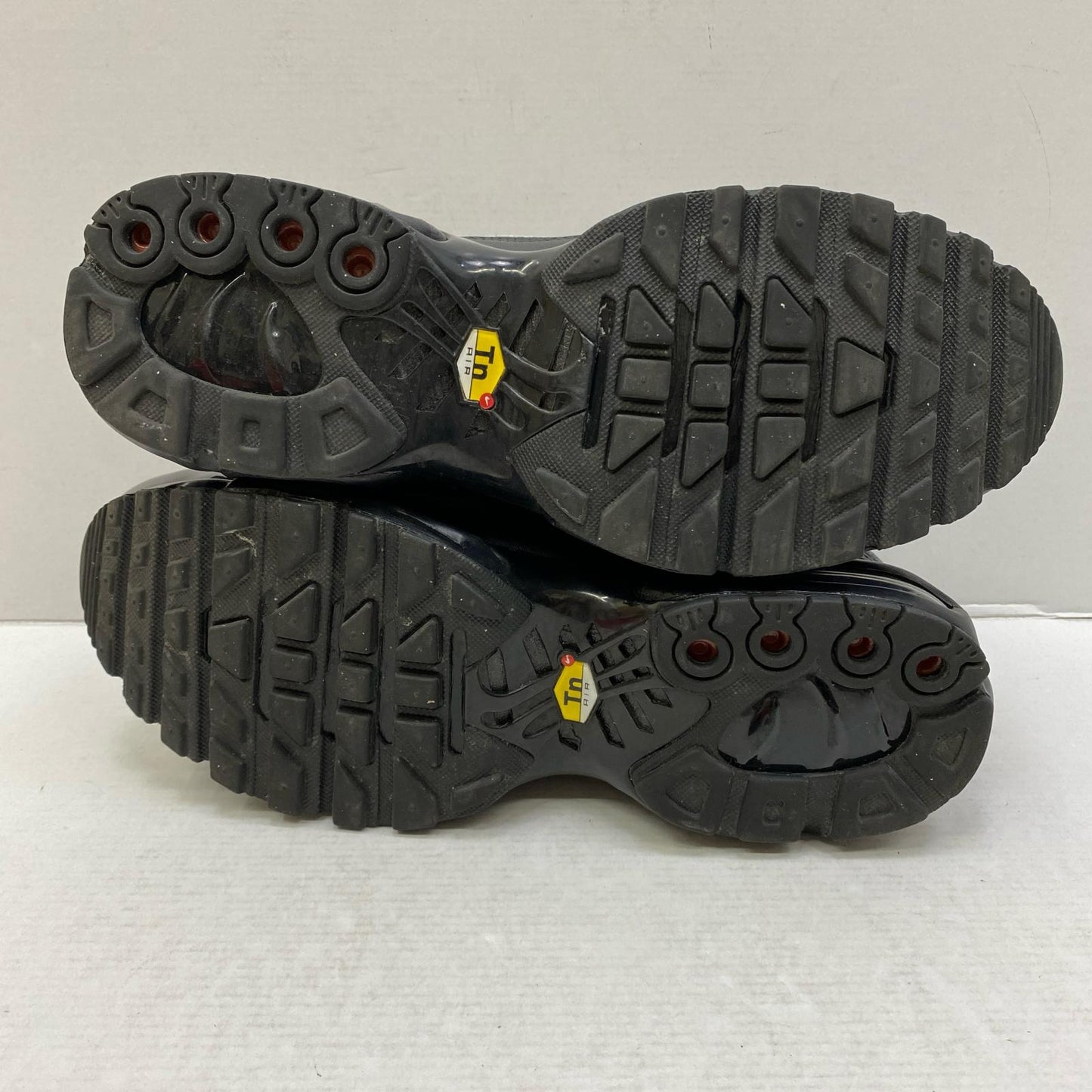 【中古】NIKE | ナイキ Air Max Plus Tiempo その他靴 HF0074-001 ブラック 26.5cm【加古川店】