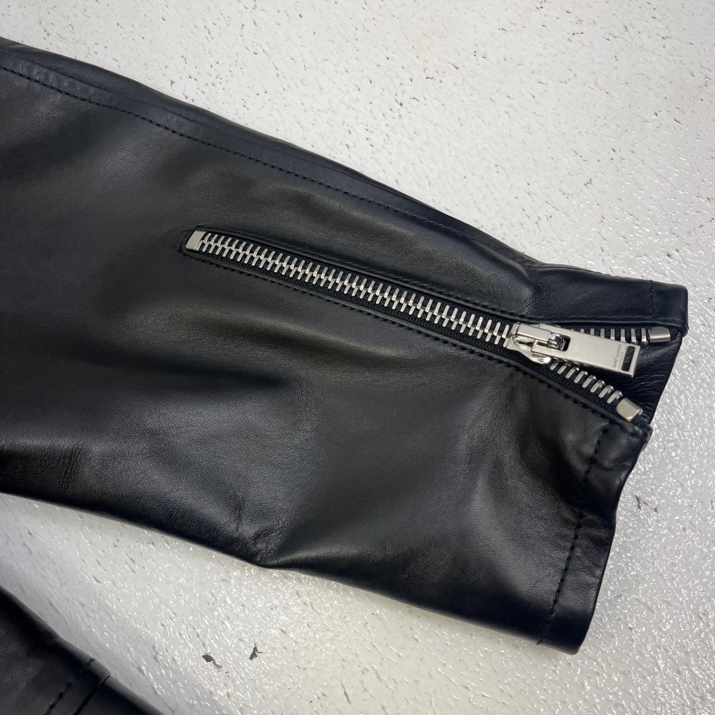 【中古】SAINT LAURENT | サンローラン ｸﾗｼｯｸﾓｰﾀｰｻｲｸﾙｼﾞｬｹｯﾄ 国内正規品 ライダースジャケット 484284 Y5YA2 ブラック サイズ：50【加古川店】