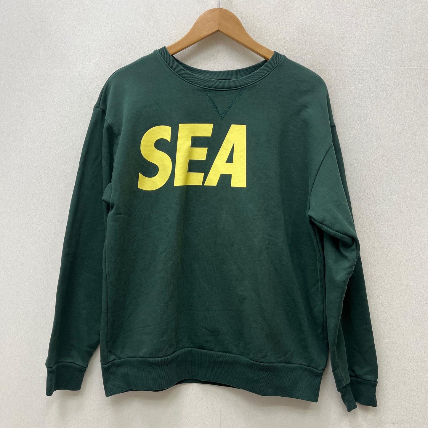 【中古】WIND AND SEA | ウィンダンシーウインダンシー SEA ロゴ スウェット グリーン サイズ：M【加古川店】