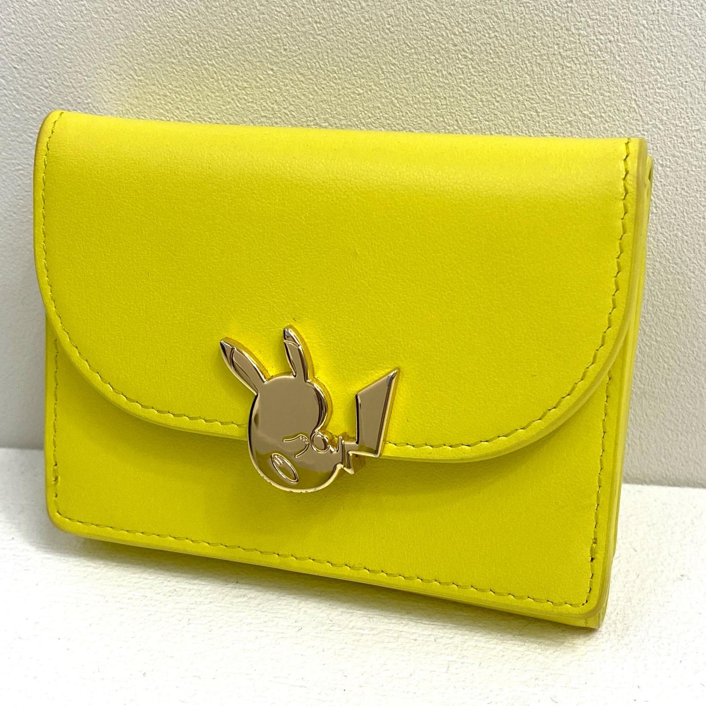 【中古】 ポケモン ﾋﾟｶﾁｭｳ 三つ折り財布 イエロー【加古川店】