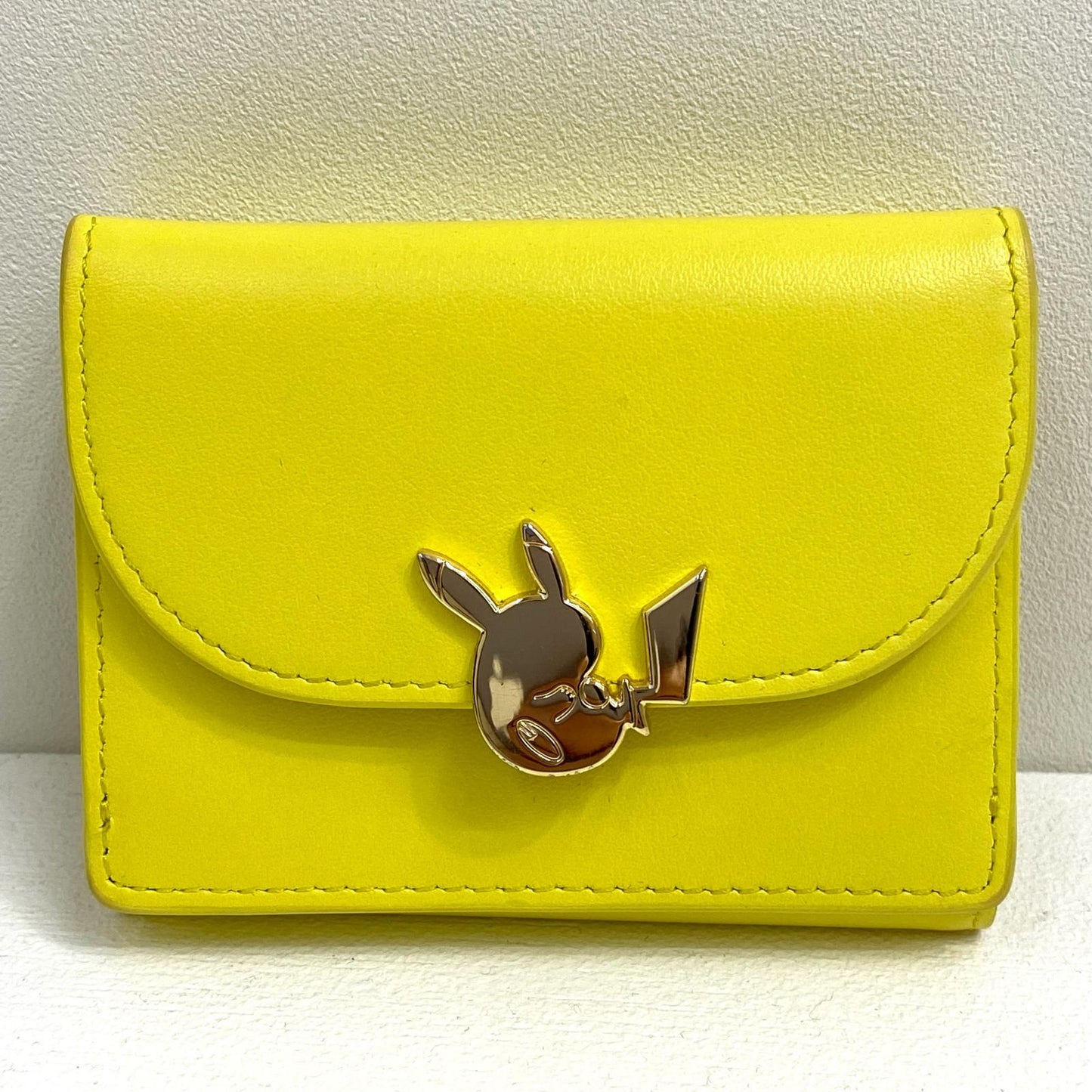 【中古】 ポケモン ﾋﾟｶﾁｭｳ 三つ折り財布 イエロー【加古川店】