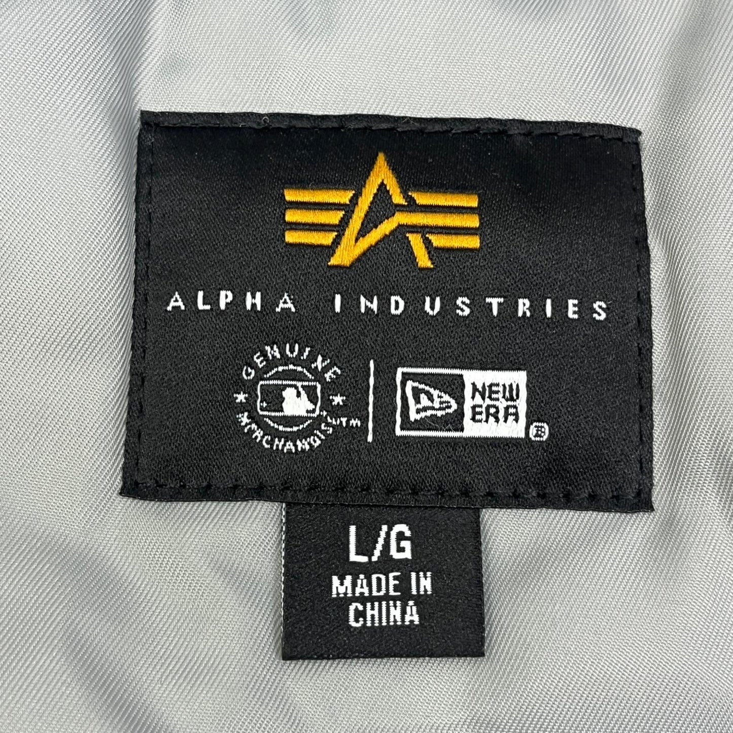 【中古】ALPHA | アルファ Los Angeles Dodgers new era ミリタリージャケット ライトブルー サイズ：L【加古川店】