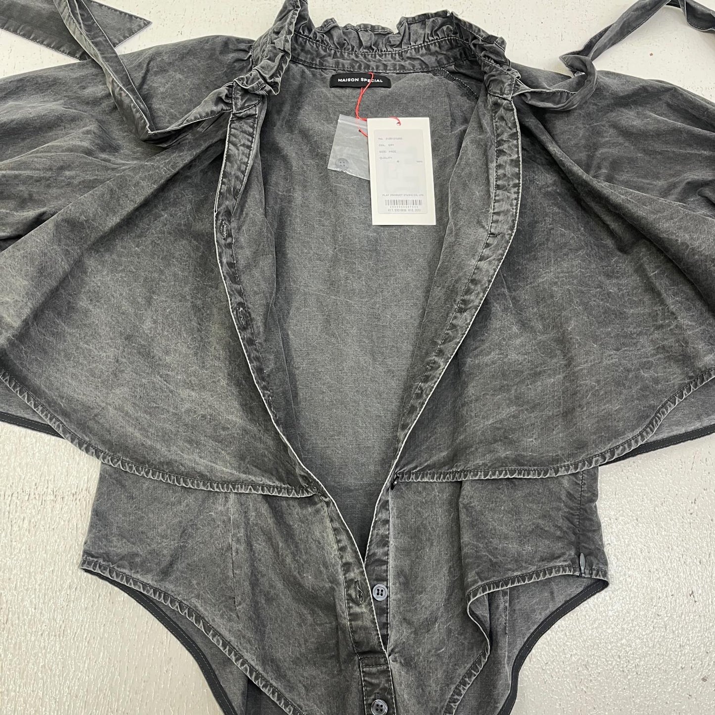 【中古】MAISON SPECIAL | メゾンスペシャル Ruffle Shirt Bodysuit ブラウス チャコールグレー サイズ：FreeSize【加古川店】