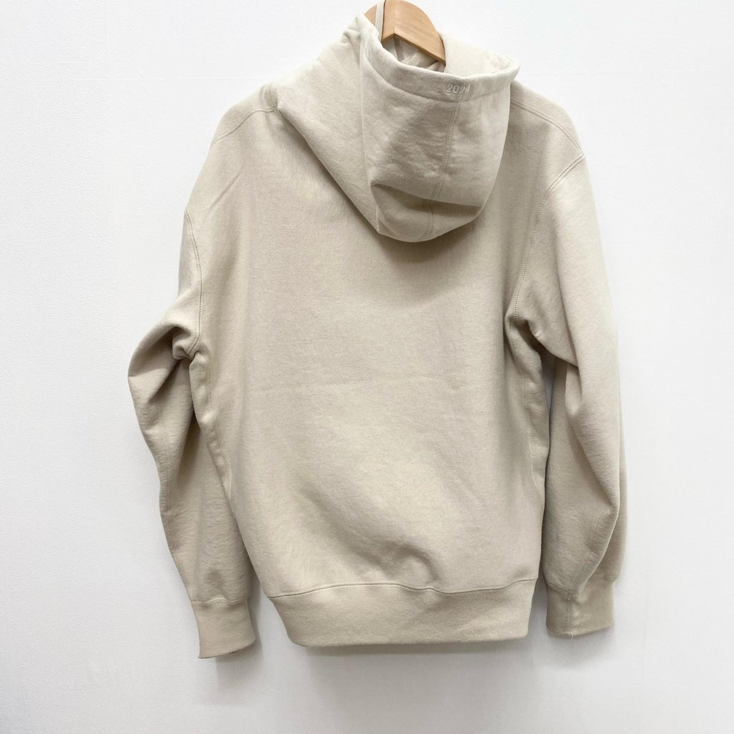 Supreme | シュプリーム box logo hooded sweatshirt プルオーバーパーカー Mサイズ 24AW パーカー アイボリー サイズ：M