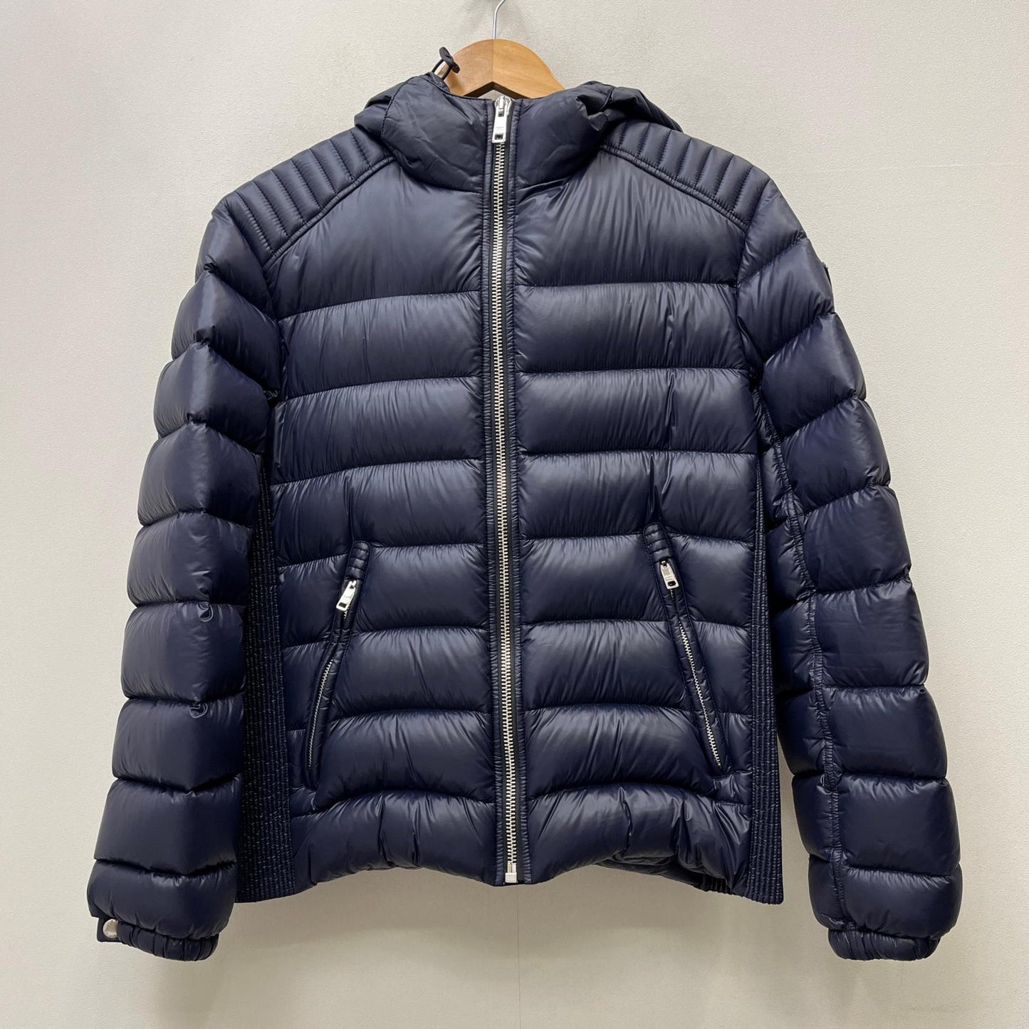 【中古】PRADA | プラダ 国内正規品 ダウンジャケット SGA654R142AR0 ネイビー サイズ：48【加古川店】