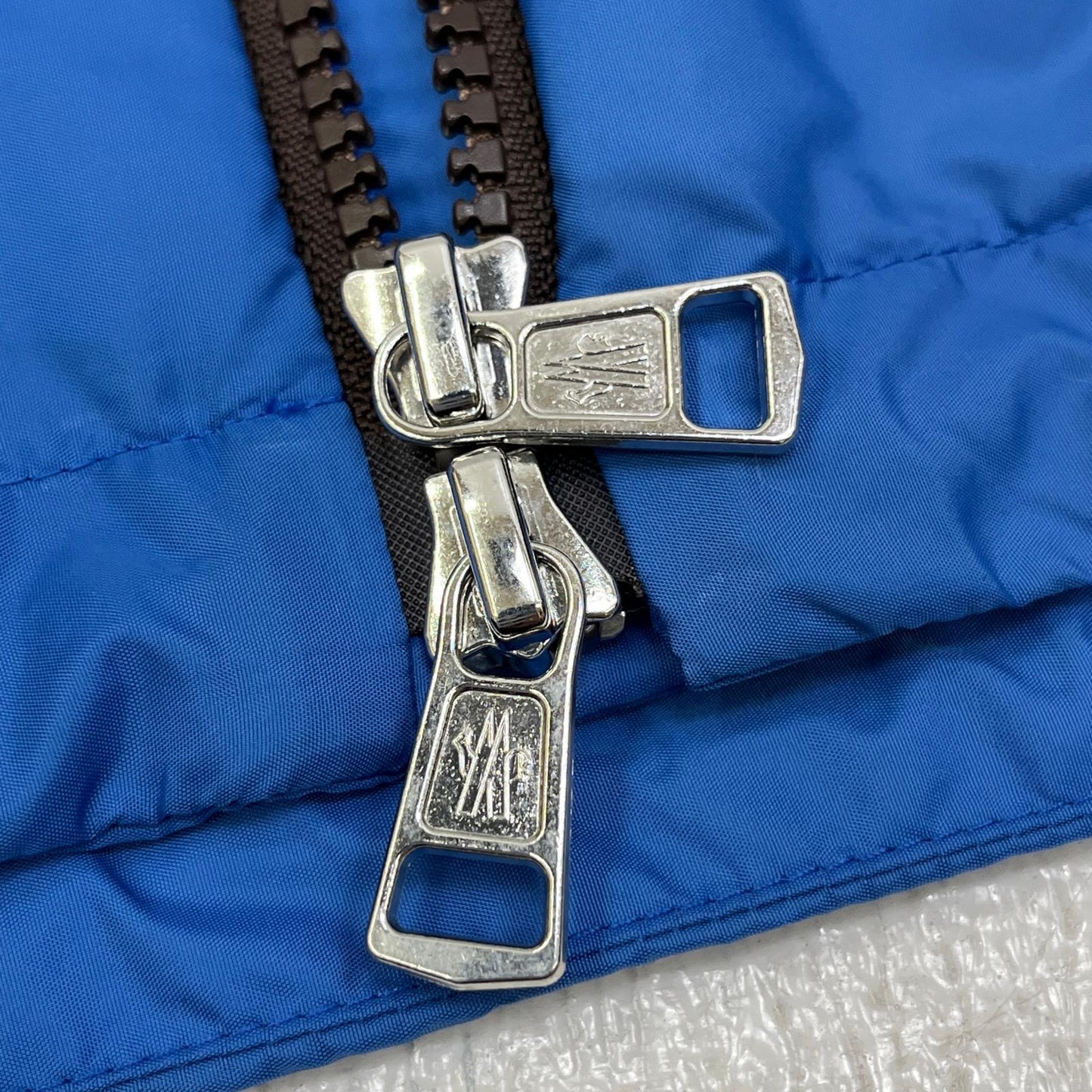 【中古】MONCLER | モンクレール bucie giubbotto 国内正規品 ナイロンジャケット j10911a00091 ブルー サイズ：5【加古川店】