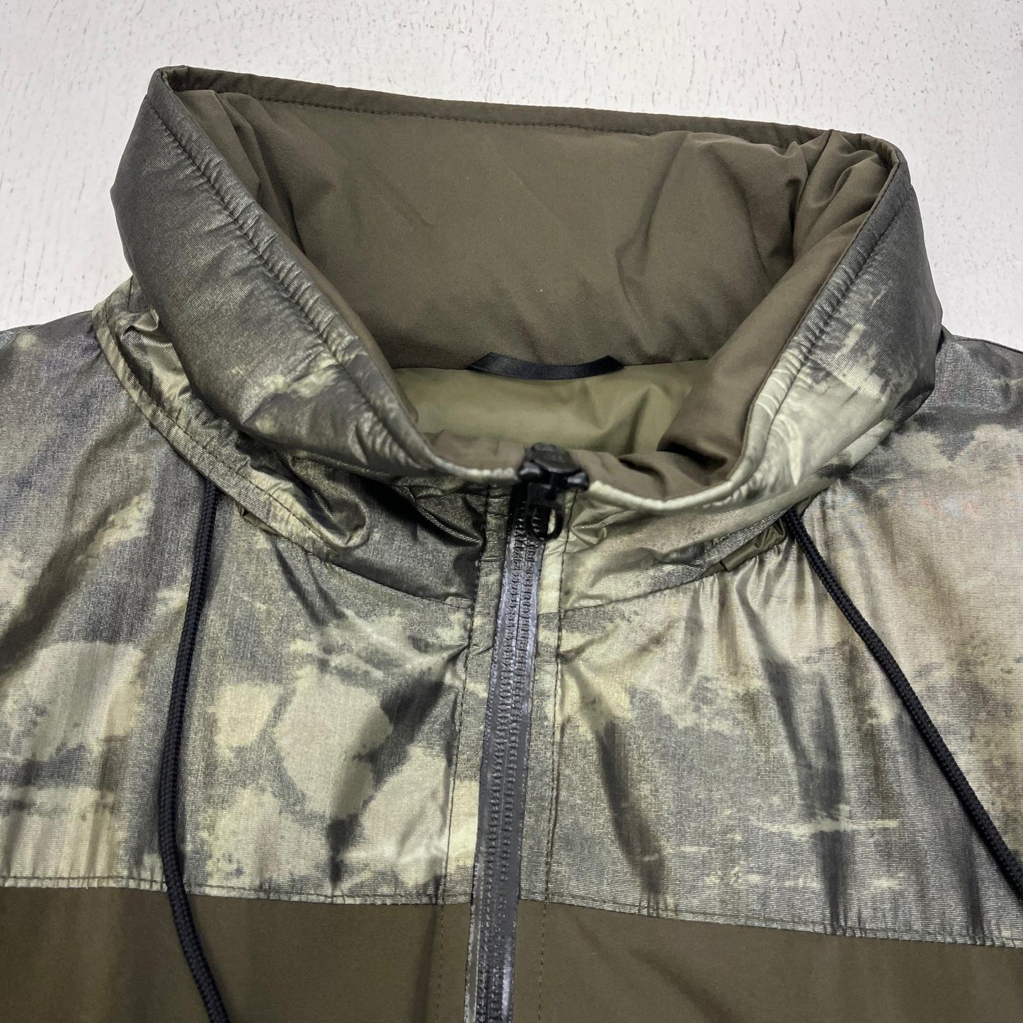 【中古】TATRAS | タトラス CARONDA 国内正規品 ダウンジャケット mtat20a4706-d カーキ サイズ：5【加古川店】