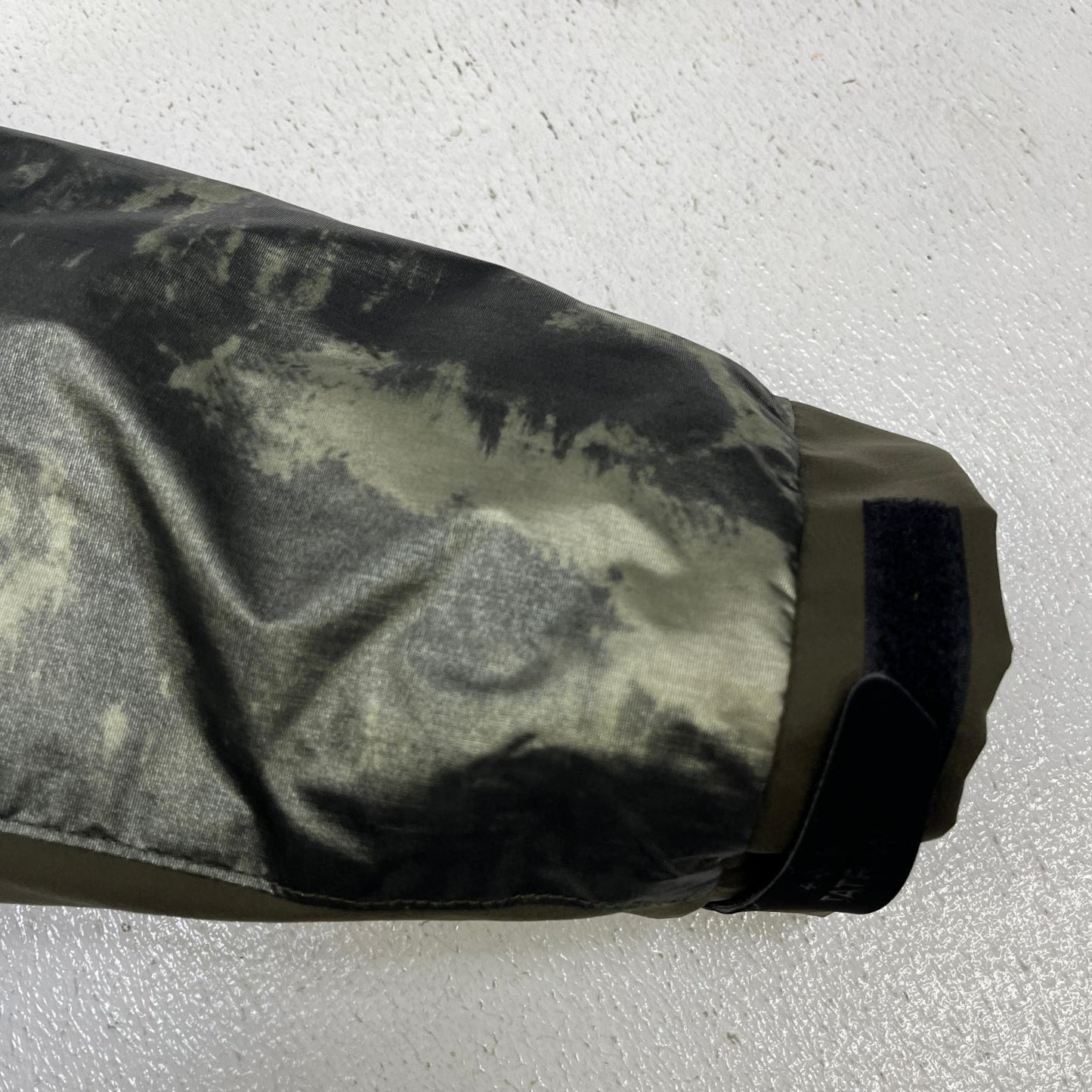 【中古】TATRAS | タトラス CARONDA 国内正規品 ダウンジャケット mtat20a4706-d カーキ サイズ：5【加古川店】