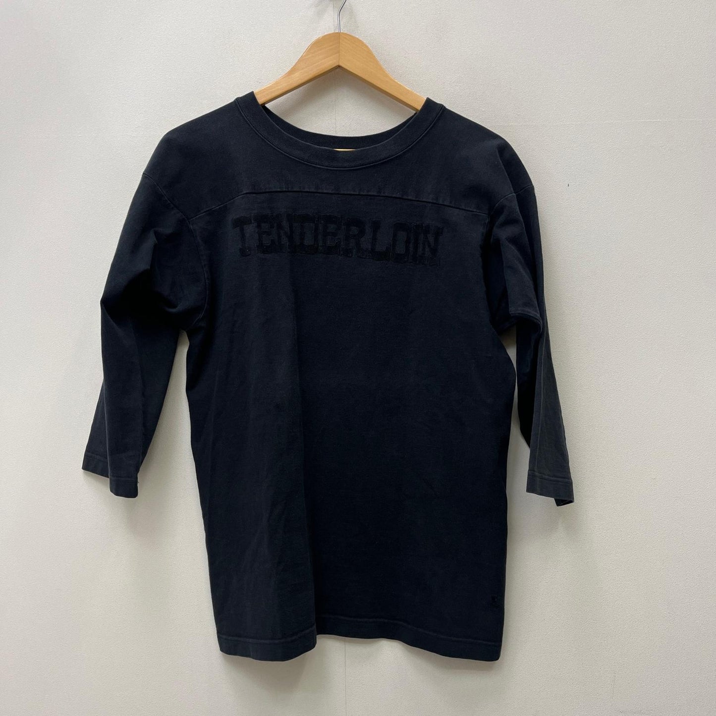 【中古】TENDERLOIN | テンダーロイン FOOTBALL TEE 半袖Ｔシャツ ブラック【加古川店】
