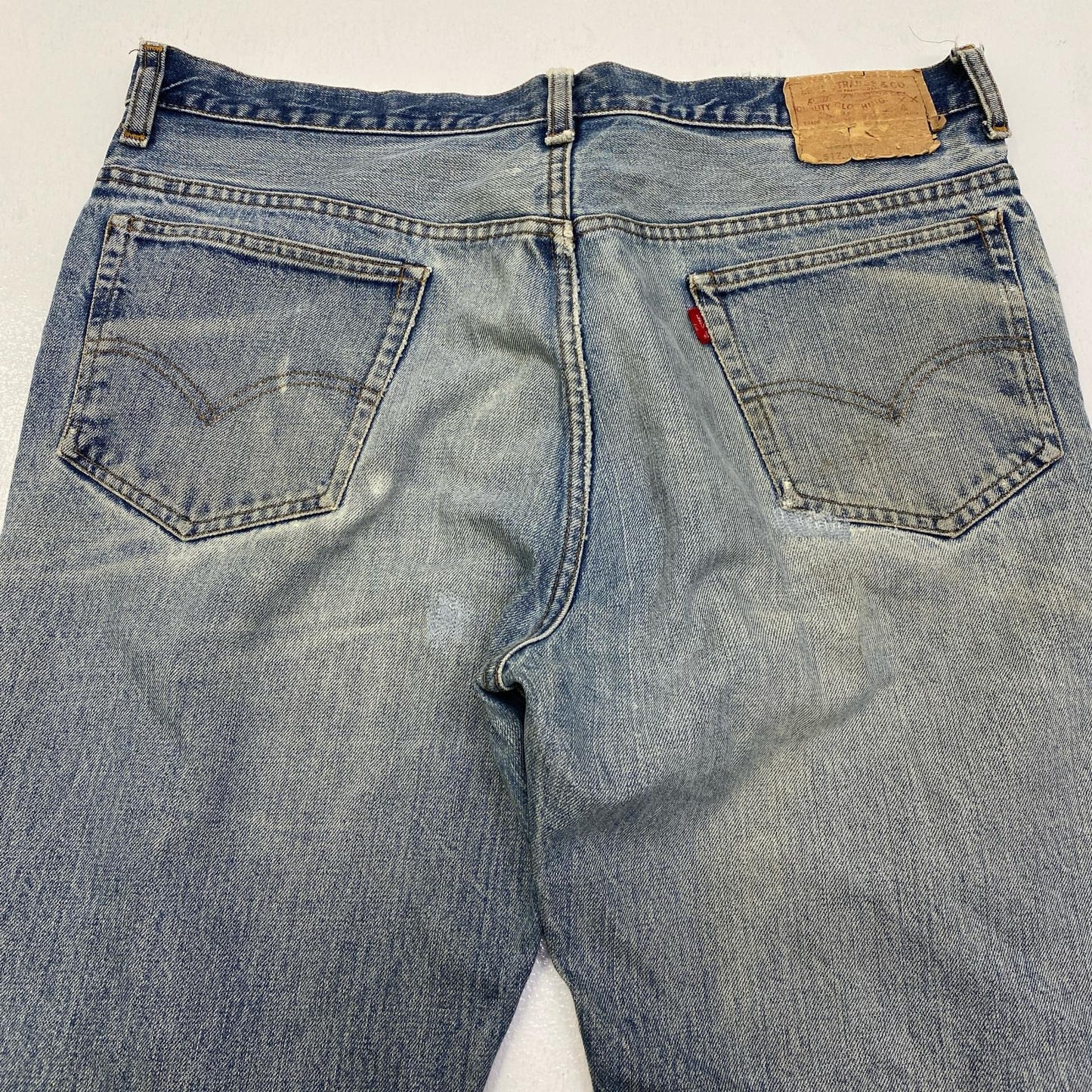 【中古】Levi's | リーバイス lot:517-0217 66前期 76年 9月 small e 裏ボタン2 黒カン デニムパンツ インディゴ サイズ：38【加古川店】