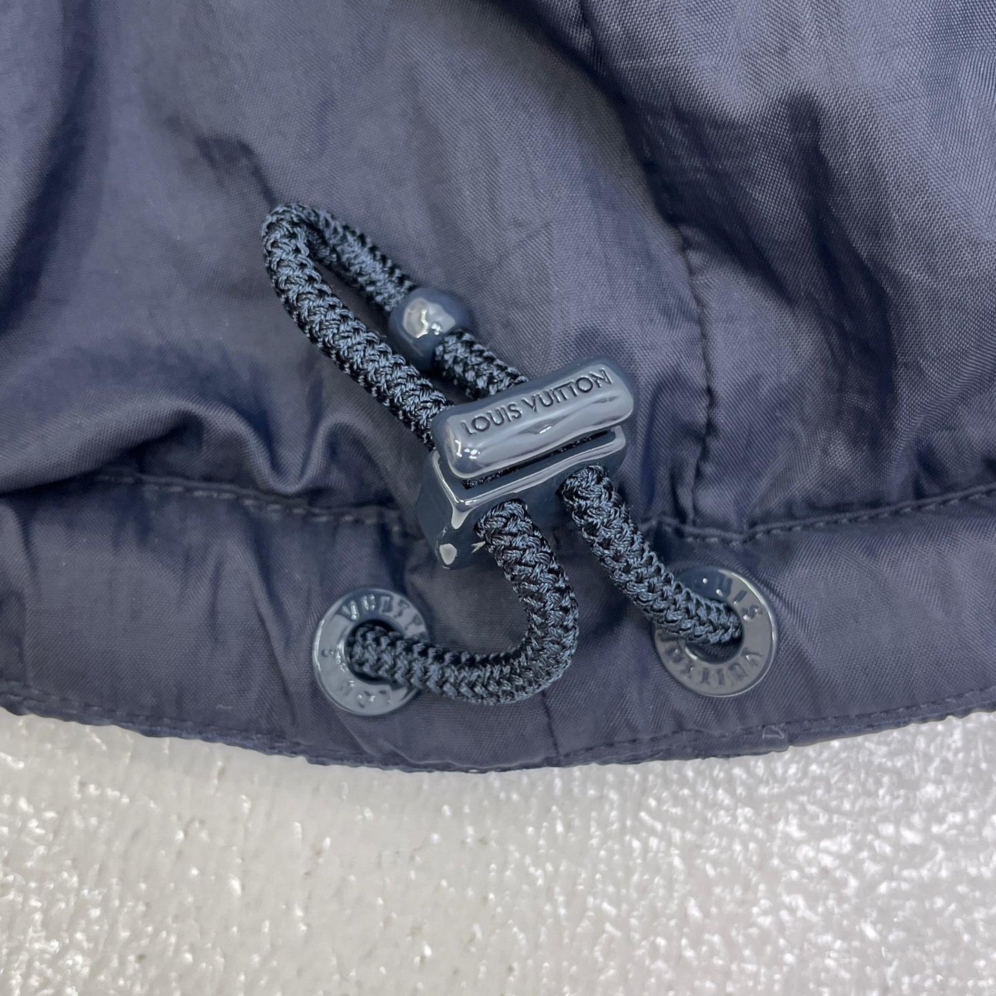 【中古】LOUIS VUITTON | ルイ・ヴィトン Monogram Light Padded Blouson ダウンジャケット ダークネイビー サイズ：46【加古川店】