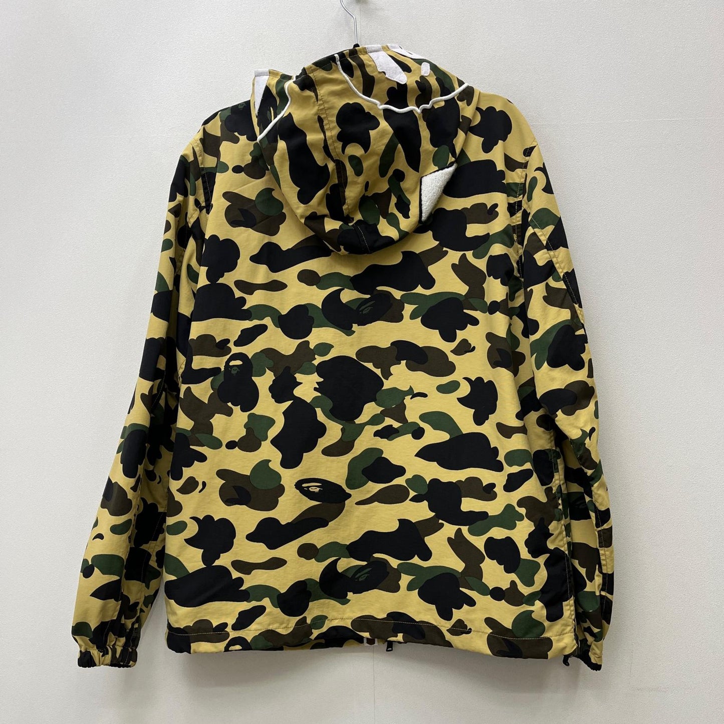 【中古】A BATHING APE | アベイシングエイプ 1ST CAMO 2ND FULL ZIP HOODIE ナイロンジャケット 001ljg301001x カモ サイズ：M【加古川店】