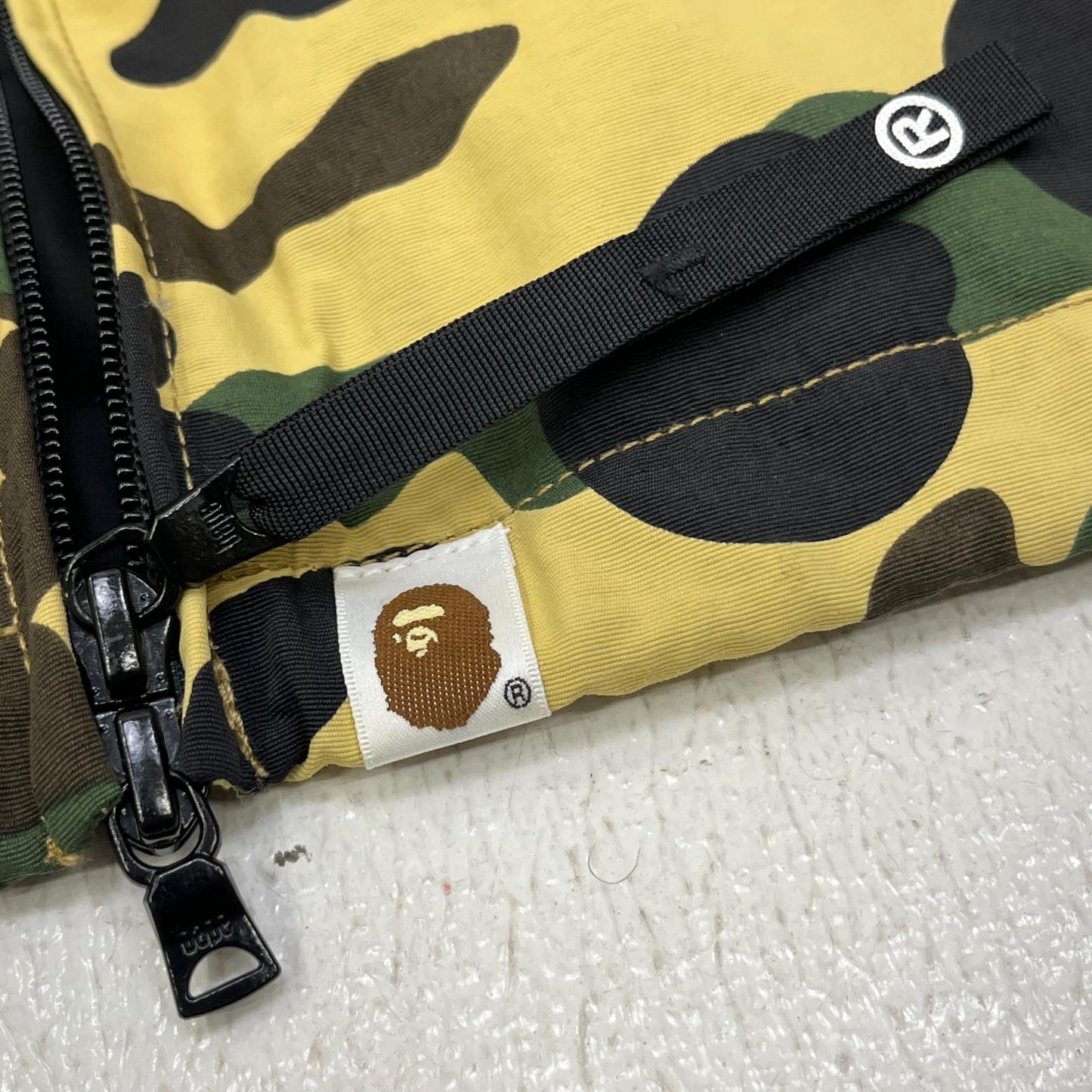 【中古】A BATHING APE | アベイシングエイプ 1ST CAMO 2ND FULL ZIP HOODIE ナイロンジャケット 001ljg301001x カモ サイズ：M【加古川店】