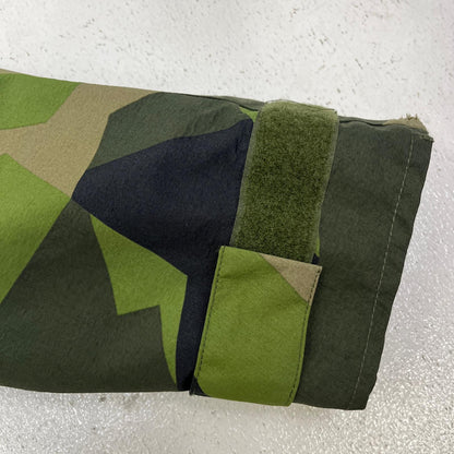 【中古】MILITARY衣料 | ミリタリーイリョウ SWEDISH ARMY ECWCS FIELD PARKA JACKET その他アウター 8415-01-228-1319 カーキ【加古川店】