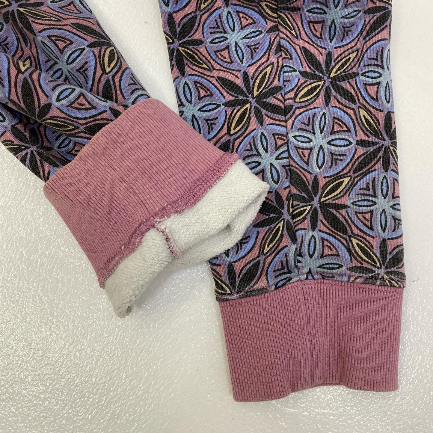 【中古】STUSSY | ステューシー 幾何学柄 パーカー サイズ：L【加古川店】