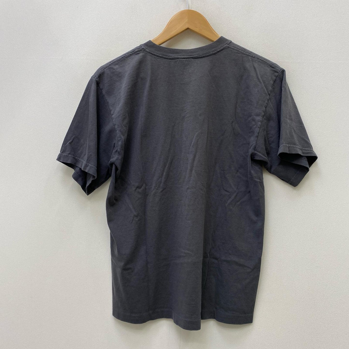 【中古】 red hot chili peppers:old english anvil 半袖Ｔシャツ ブラック サイズ：M【加古川店】