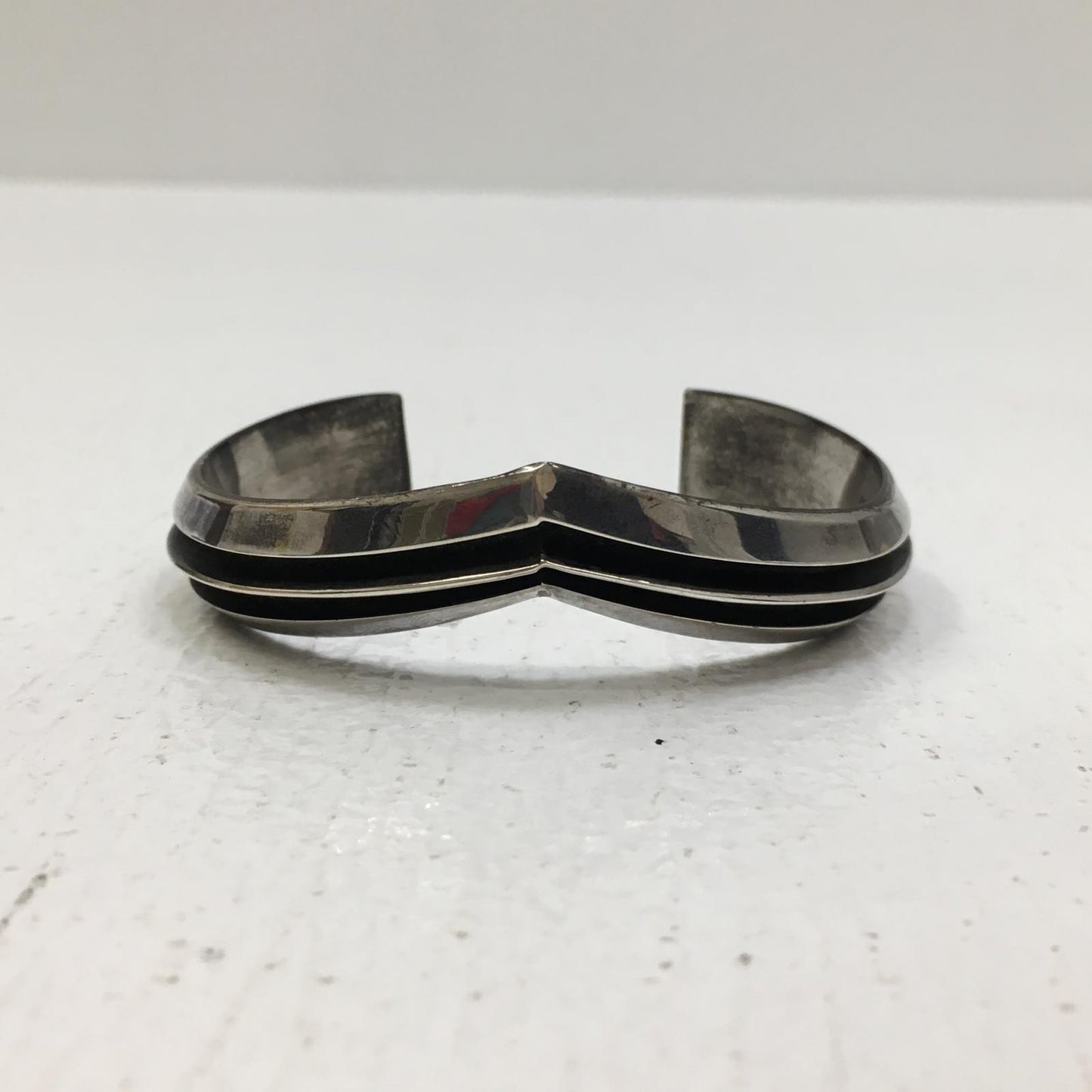 【中古】NAVAJO（ナバホ族） | ナバホゾク TOM HAWK 3ライン バングル【加古川店】