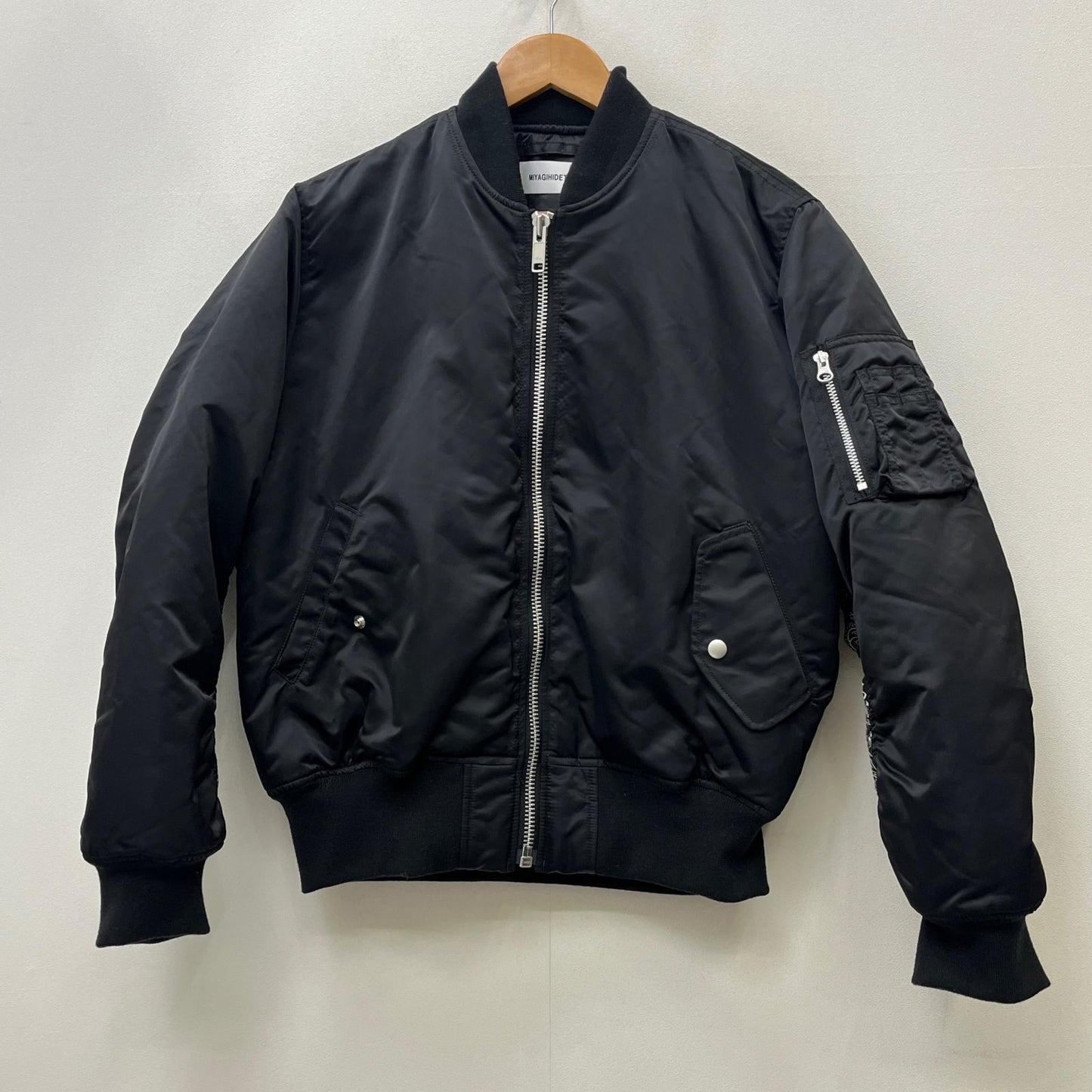【中古】MIYAGIHIDETAKA | ミヤギヒデタカ BANDANA MA-1 ミリタリージャケット ブラック サイズ：M【加古川店】