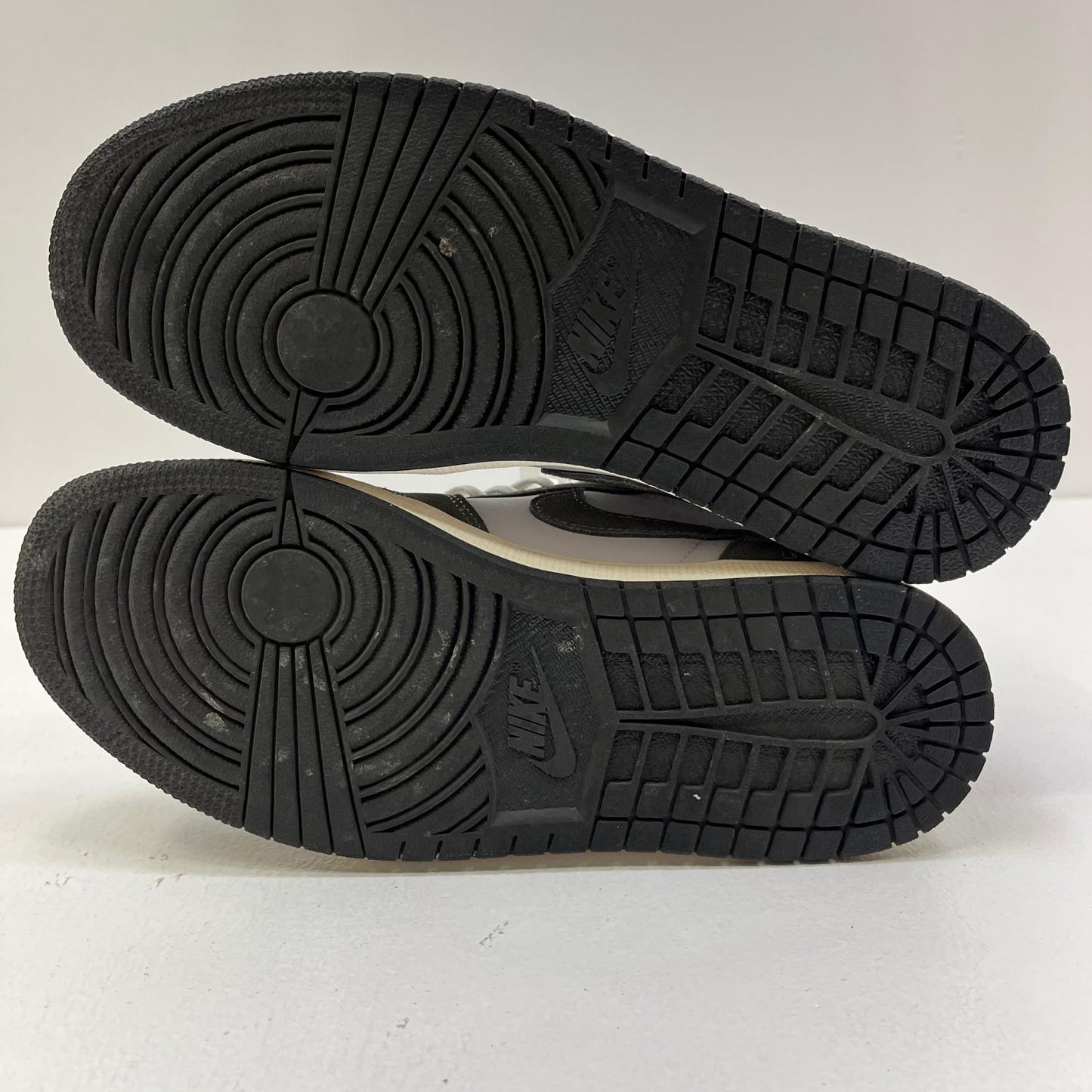 【中古】NIKE | ナイキ Air Jordan 1 Retro High OG Smoke Grey スニーカー dz5485-051 グレー 26cm【加古川店】