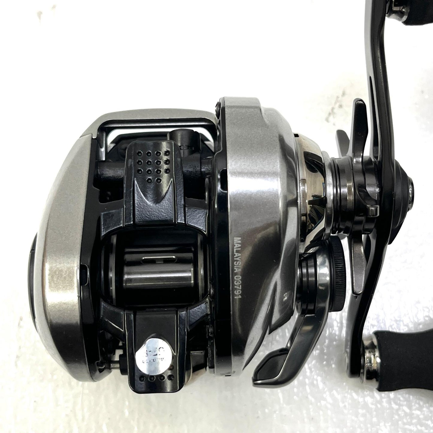 【中古】【フィッシング/釣り/釣具/リール】 【ベイトリール/左ハンドル】SHIMANO | シマノ 18炎月プレムアム 151HG 【加古川店】