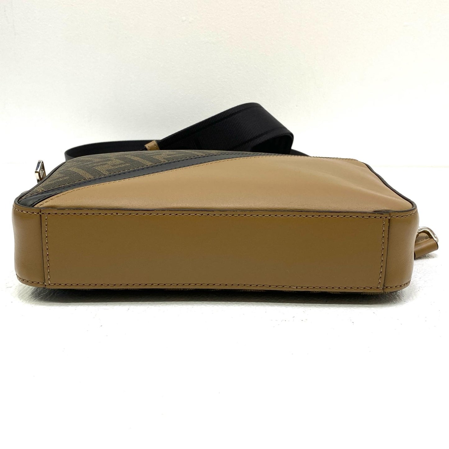 【中古】FENDI | フェンディ ダイアゴナル カメラケース ショルダーバッグ 7M0286【加古川店】