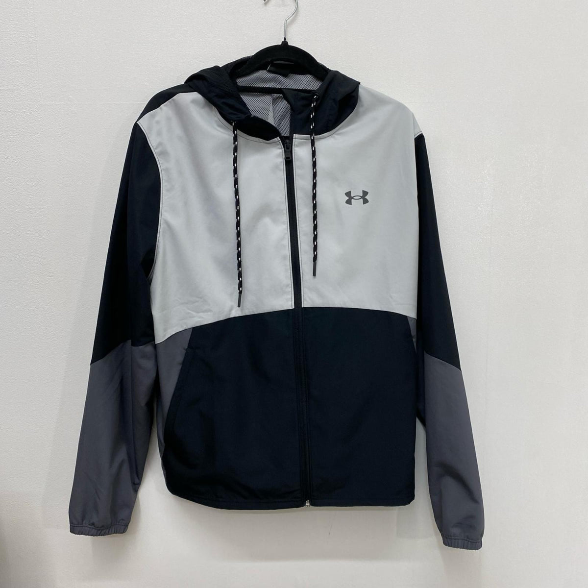 UNDER ARMOUR | アンダーアーマー UNDER ARMOUR ウェア(ゴルフ) ｳｲﾝﾄﾞﾌﾞﾚｰｶｰ XL【加古川店】