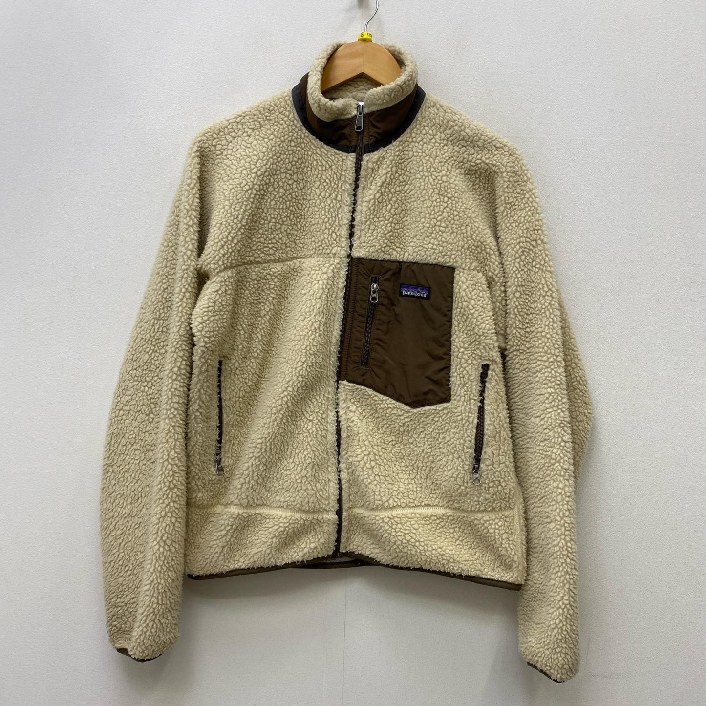 【中古】patagonia | パタゴニア Classic Retro-X その他トップス 23055F9 ベージュ サイズ：S【加古川店】