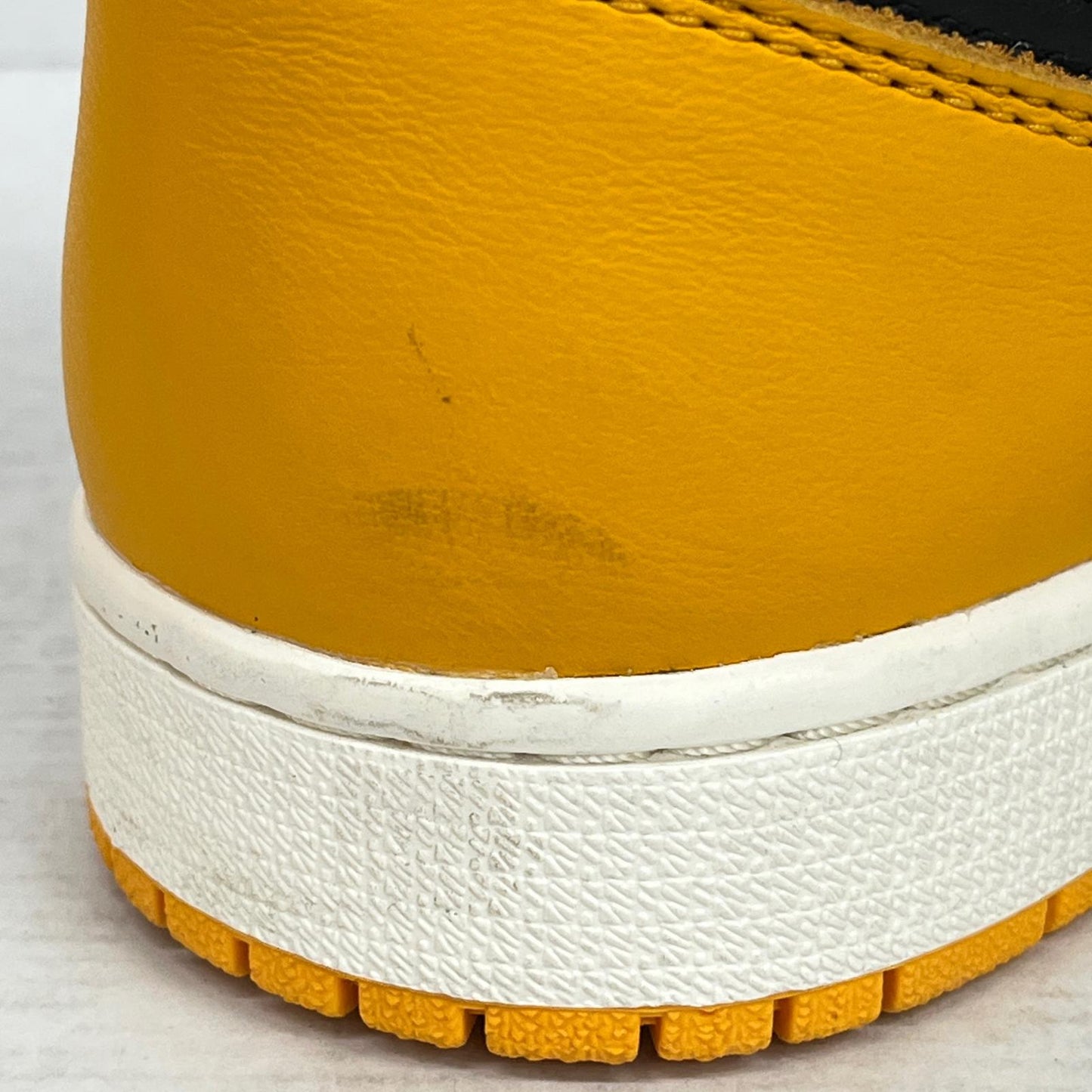 【中古】NIKE | ナイキ Air Jordan 1 Retro High OG スニーカー 555088-711 イエロー 27cm【加古川店】