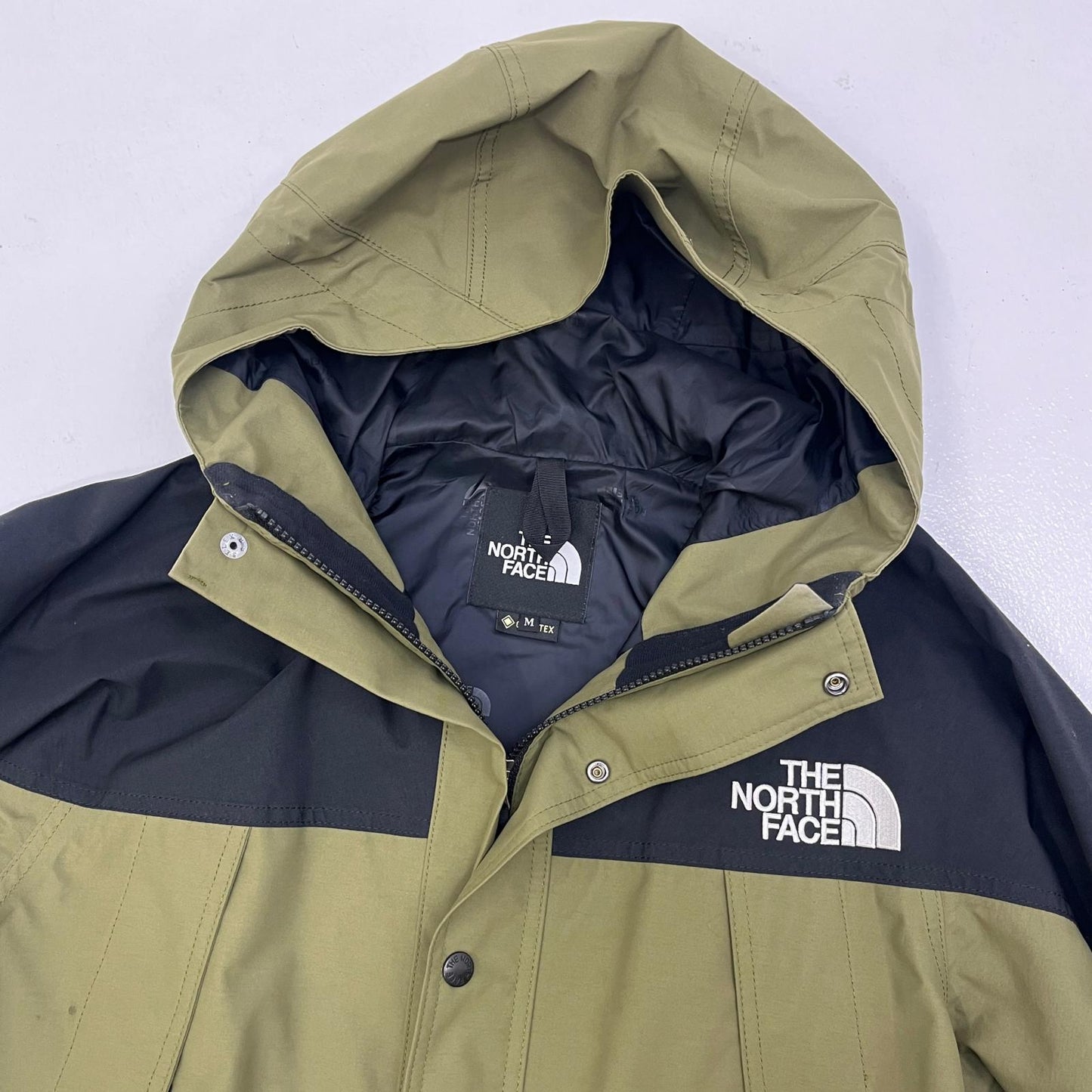 【中古】THE NORTH FACE | ザ・ノースフェイス Mountain Light Jacket:gore-tex マウンテンパーカー np11834 カーキ サイズ：M【加古川店】