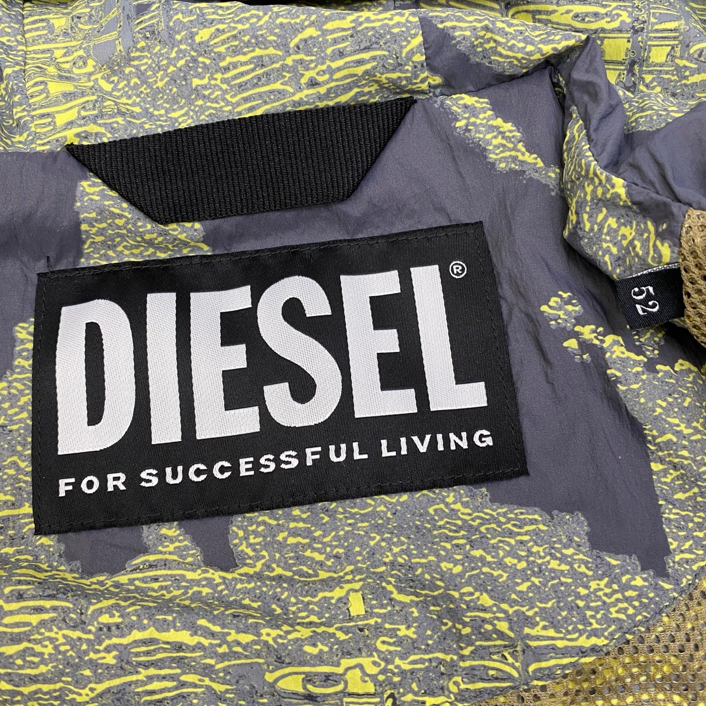 【中古】DIESEL | ディーゼル J-WARRETT-CMF-A ナイロンジャケット A08118 カモ サイズ：52【加古川店】