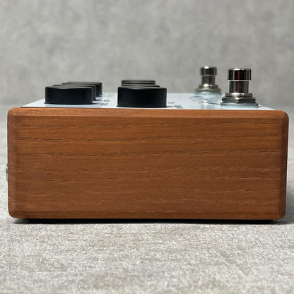 【新品】 楽器 The Fretless The Fretless / Chorus - Reverb - Midrange EQ【加古川店】