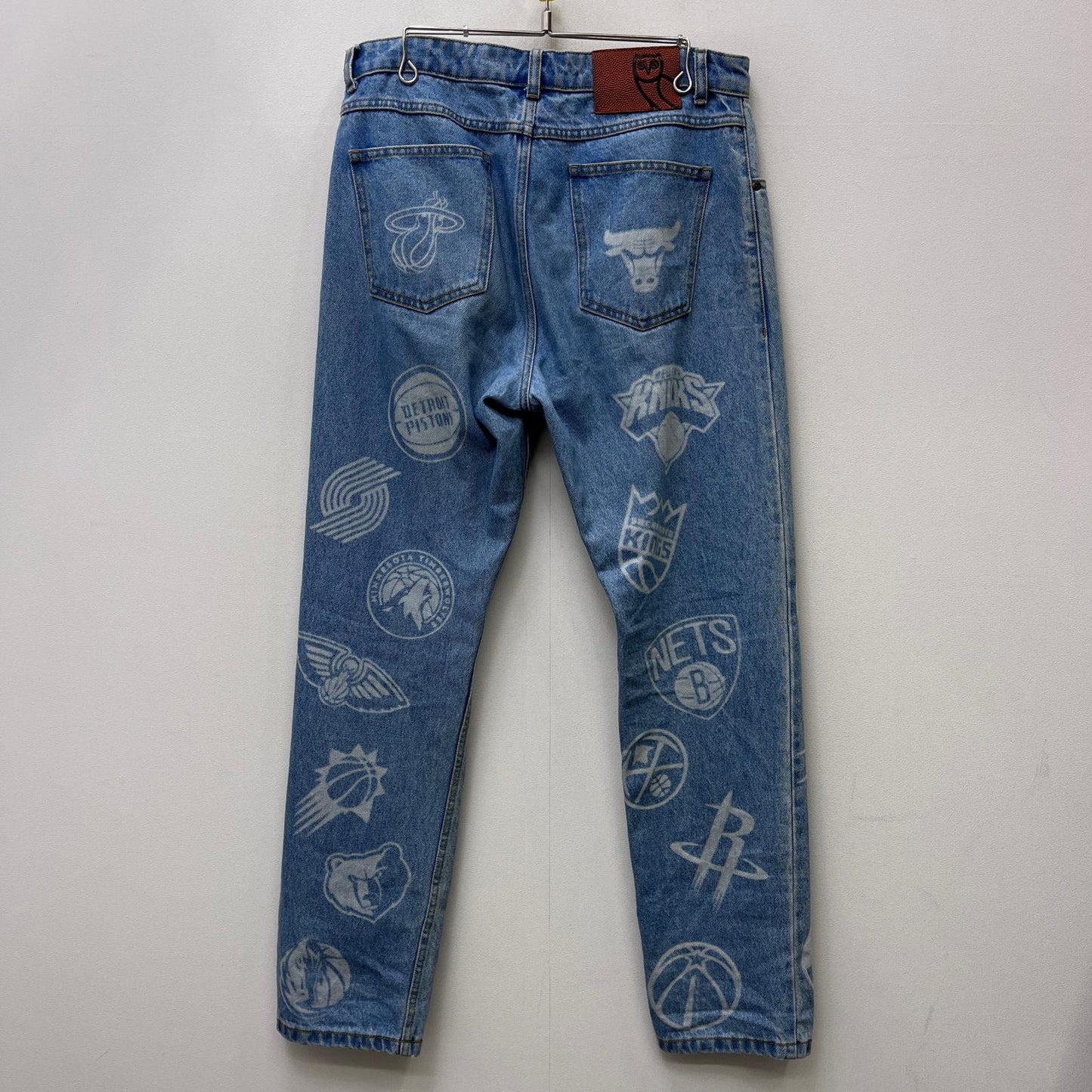 【中古】OCTOBER'S VERY OWN | オクトバーズベリーオウン LAKERS デニムパンツ インディゴ サイズ：32【加古川店】