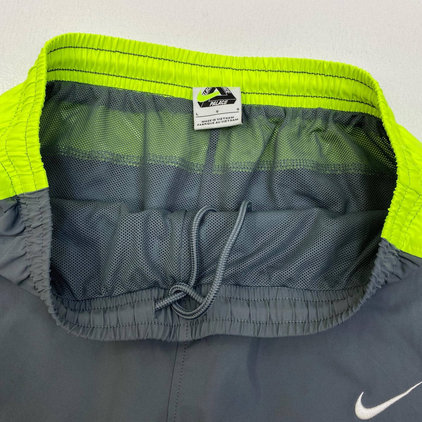 【中古】PALACE SKATEBOARDS | パレススケートボード xNIKE total p90 track bottom パンツ P29NJG002 グレー サイズ：XL【加古川店】