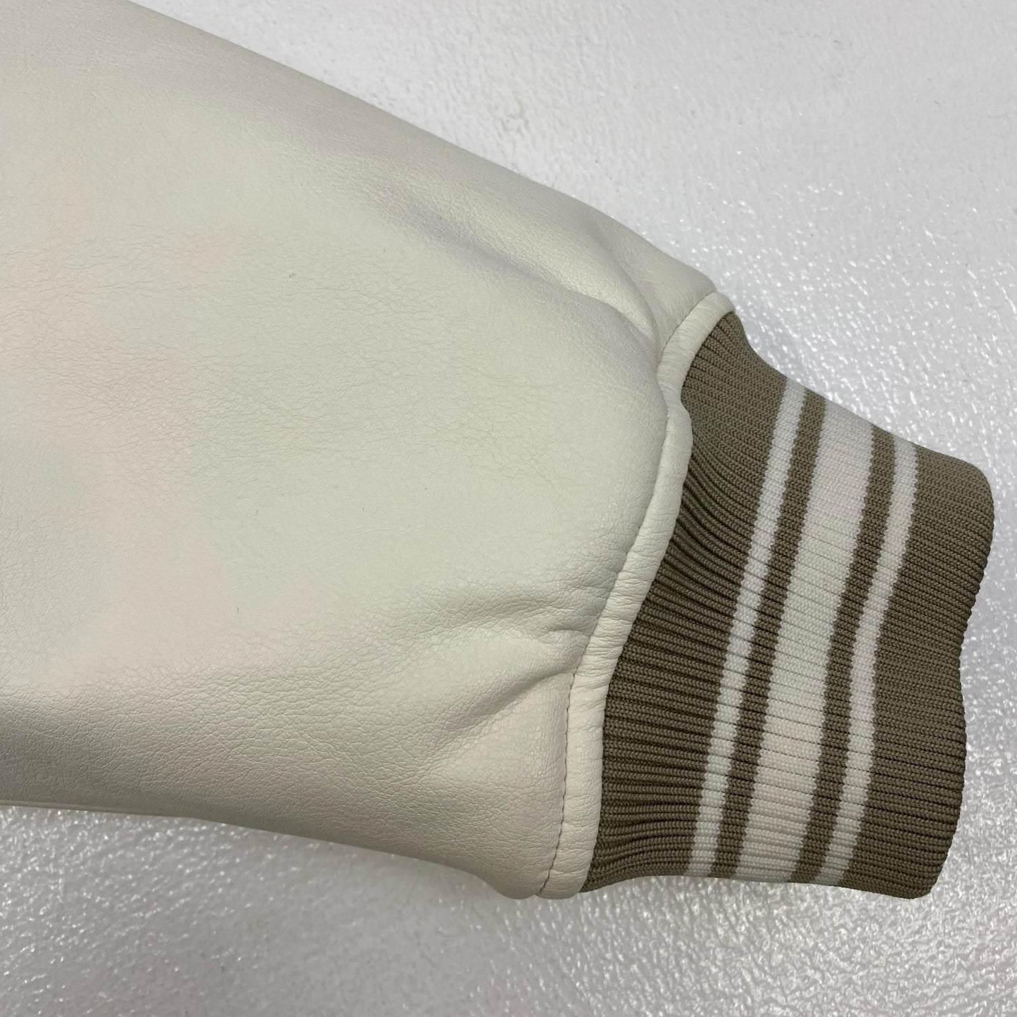 【中古】Calvin Klein | カルバンクライン バーシティ ボンバー ジャケット スタジャン J324433 サイズ：L【加古川店】