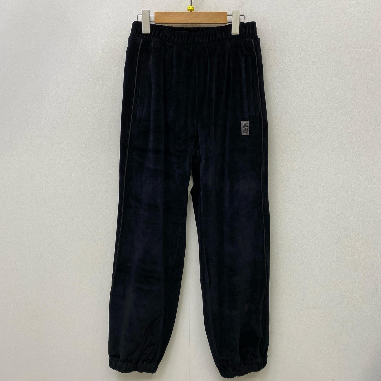 【中古】BlackEyePatch | ブラックアイパッチ HWC VELOUR TRACK PANTS パンツ BEPFW25PA17 ブラック サイズ：S【加古川店】