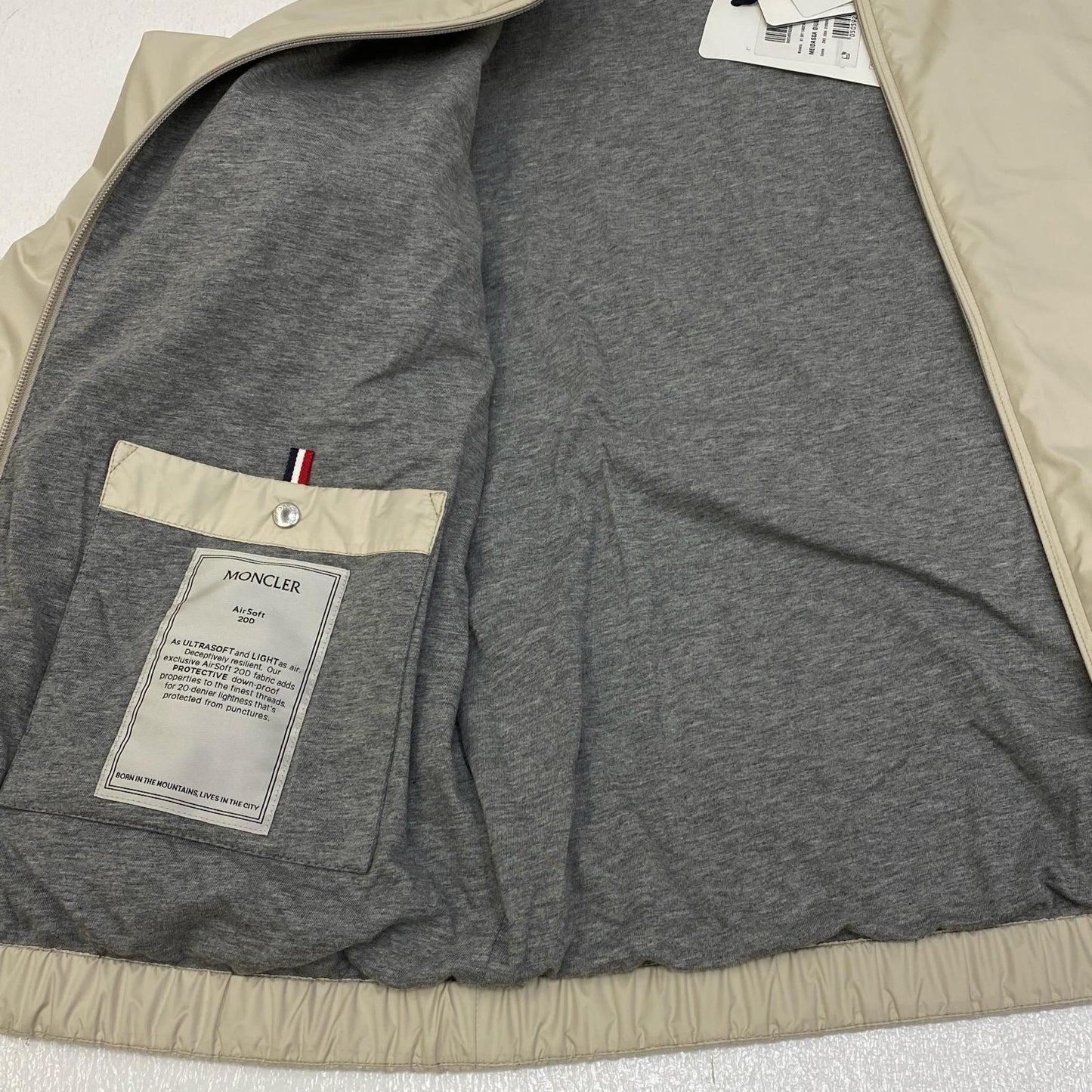 【中古】MONCLER | モンクレール MEIDASSA ナイロンジャケット K10911A00193 ベージュ サイズ：1【加古川店】
