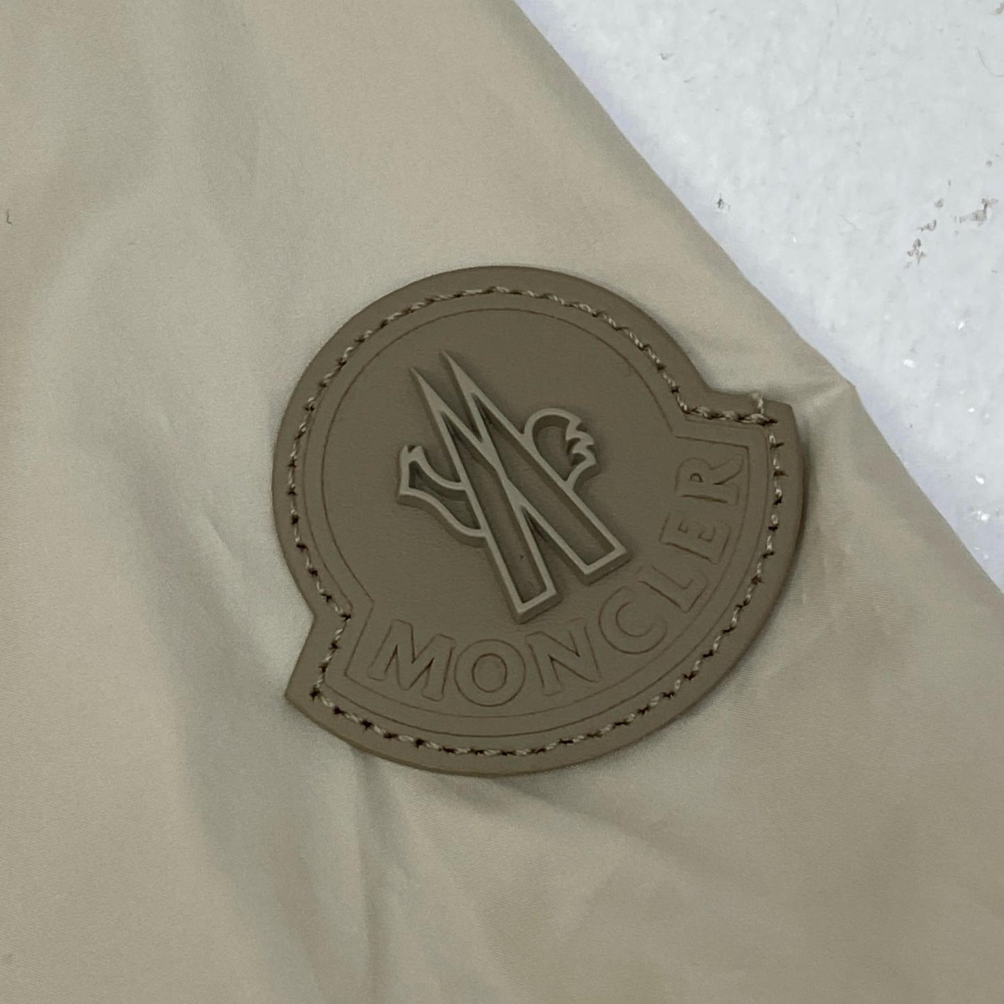 【中古】MONCLER | モンクレール MEIDASSA ナイロンジャケット K10911A00193 ベージュ サイズ：1【加古川店】