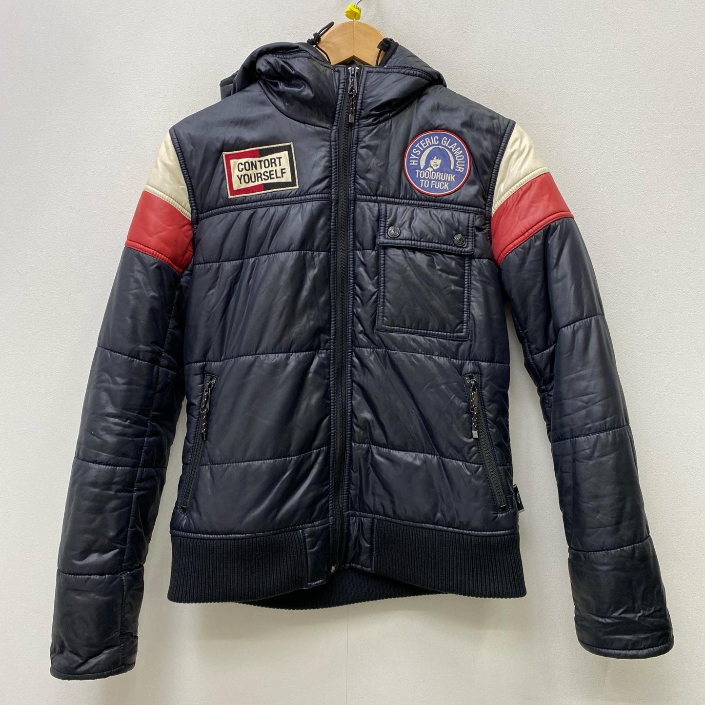 【中古】HYSTERIC | ヒステリック CONTORT YOURSELF、PRIMALOFT その他アウター 4AB-1121 ブラック サイズ：S【加古川店】