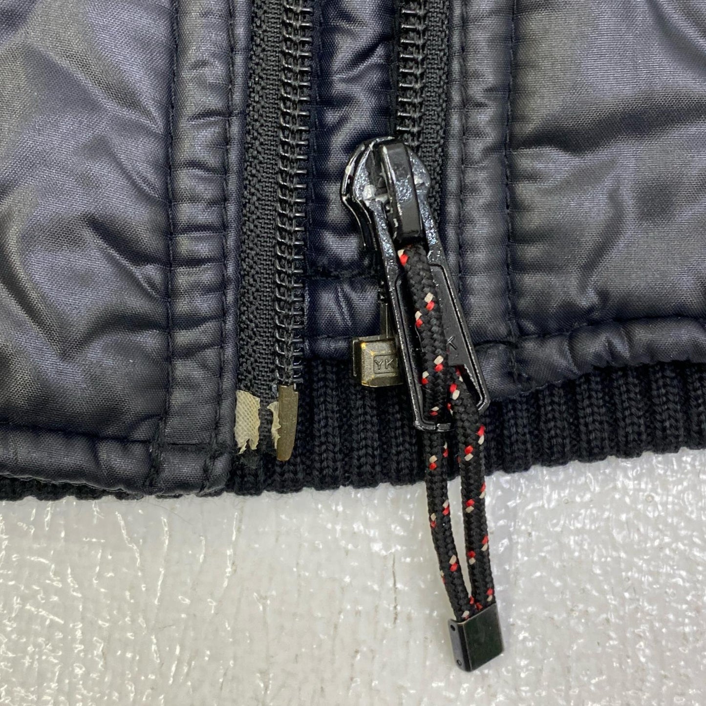 【中古】HYSTERIC | ヒステリック CONTORT YOURSELF、PRIMALOFT その他アウター 4AB-1121 ブラック サイズ：S【加古川店】