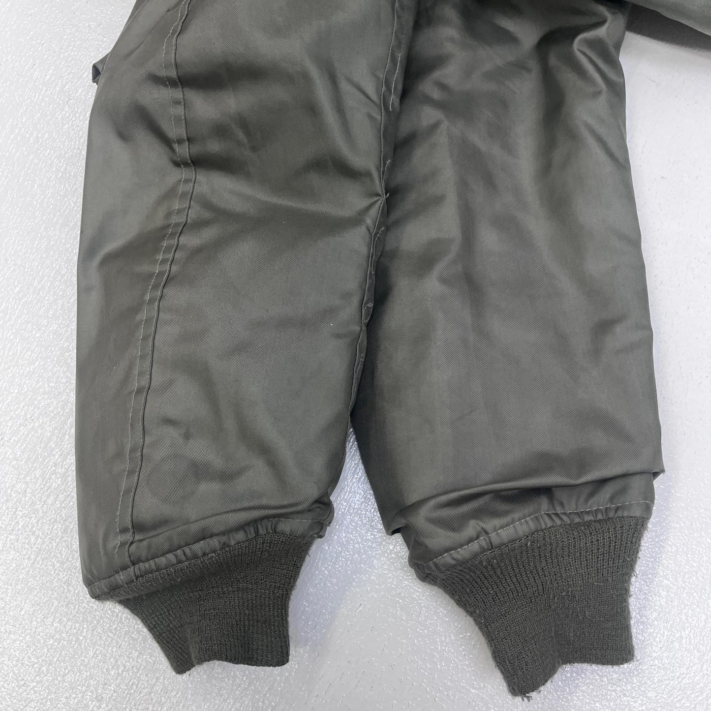 【中古】MILITARY衣料 | ミリタリーイリョウ CWU-45P ミリタリーコート 8415-00-310-1133 カーキ サイズ：L【加古川店】