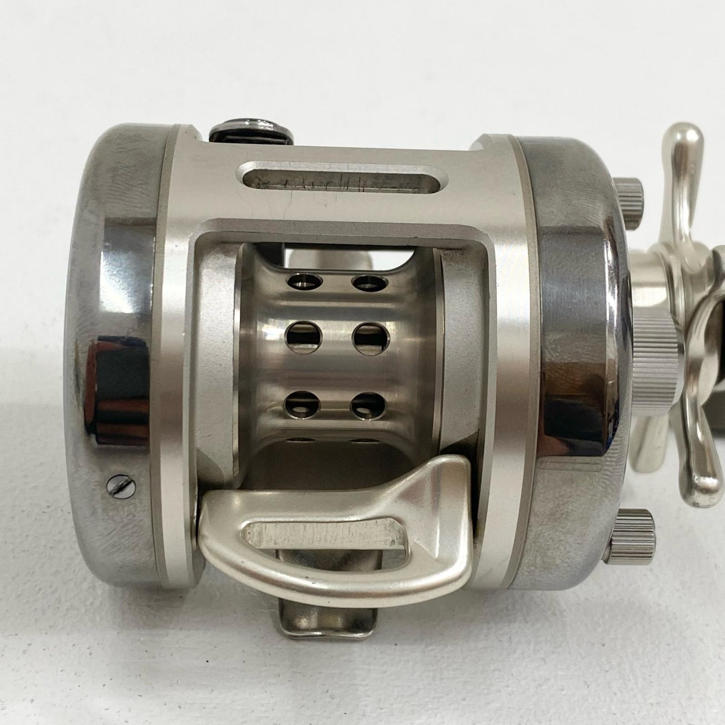 【中古】【フィッシング/釣り/釣具/リール】 【ベイトリール/右ハンドル】RYOBI | リョービ バリウス M300【加古川店】