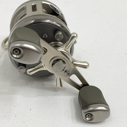【中古】【フィッシング/釣り/釣具/リール】 【ベイトリール/右ハンドル】RYOBI | リョービ バリウス M300【加古川店】