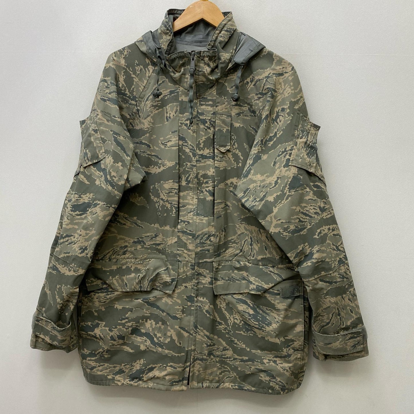 【中古】MILITARY衣料 | ミリタリーイリョウ U.S AIR FORCE:APECS ABU GORE-TEX PARKA ミリタリージャケット spm1c1-08-d-1041 カモ【加古川店】