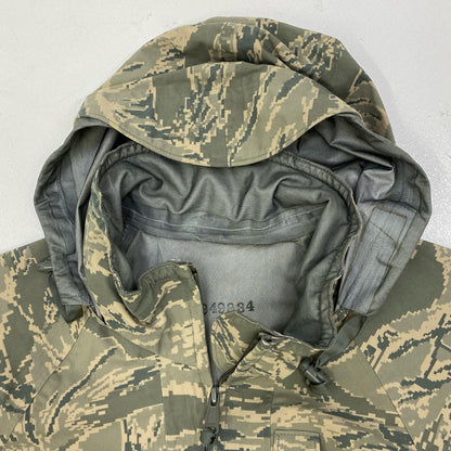 【中古】MILITARY衣料 | ミリタリーイリョウ U.S AIR FORCE:APECS ABU GORE-TEX PARKA ミリタリージャケット spm1c1-08-d-1041 カモ【加古川店】