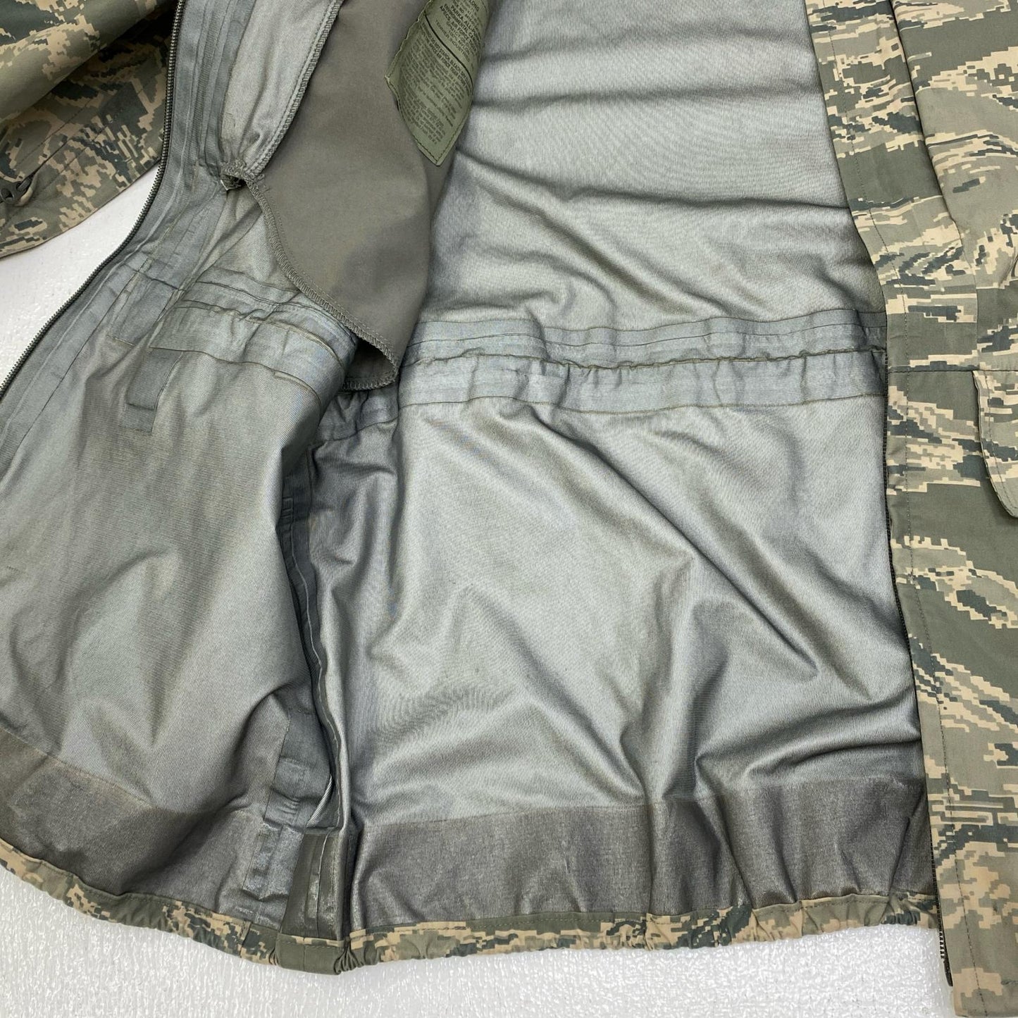 【中古】MILITARY衣料 | ミリタリーイリョウ U.S AIR FORCE:APECS ABU GORE-TEX PARKA ミリタリージャケット spm1c1-08-d-1041 カモ【加古川店】