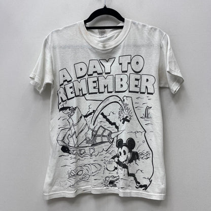 【中古】VINTAGE衣料 | ヴィンテージイリョウ a day to remember 半袖Ｔシャツ ホワイト サイズ：L【加古川店】